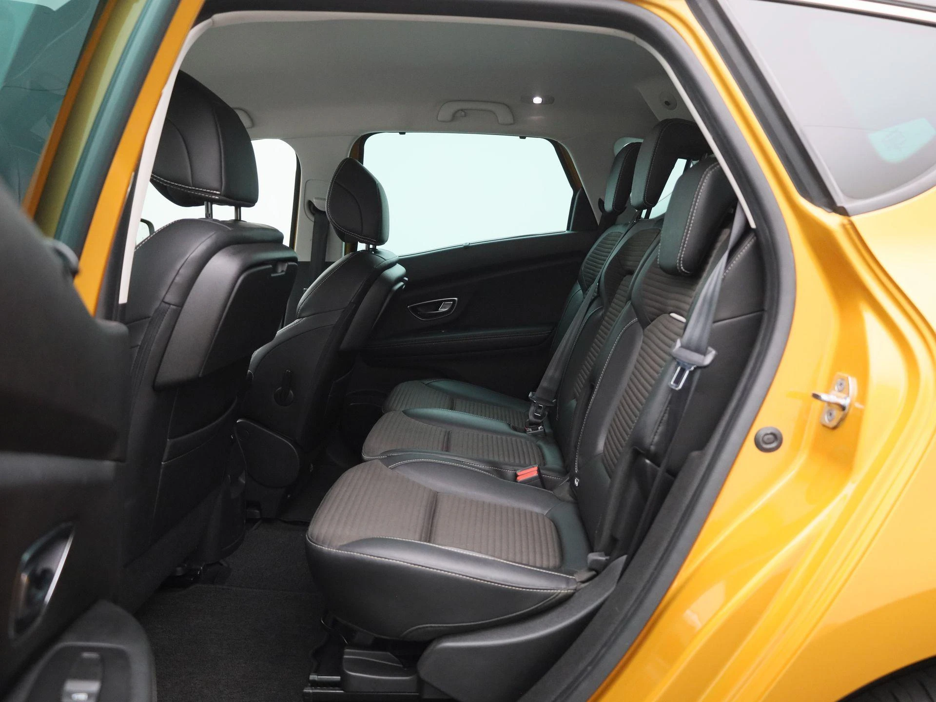 Renault-Scénic-image-11