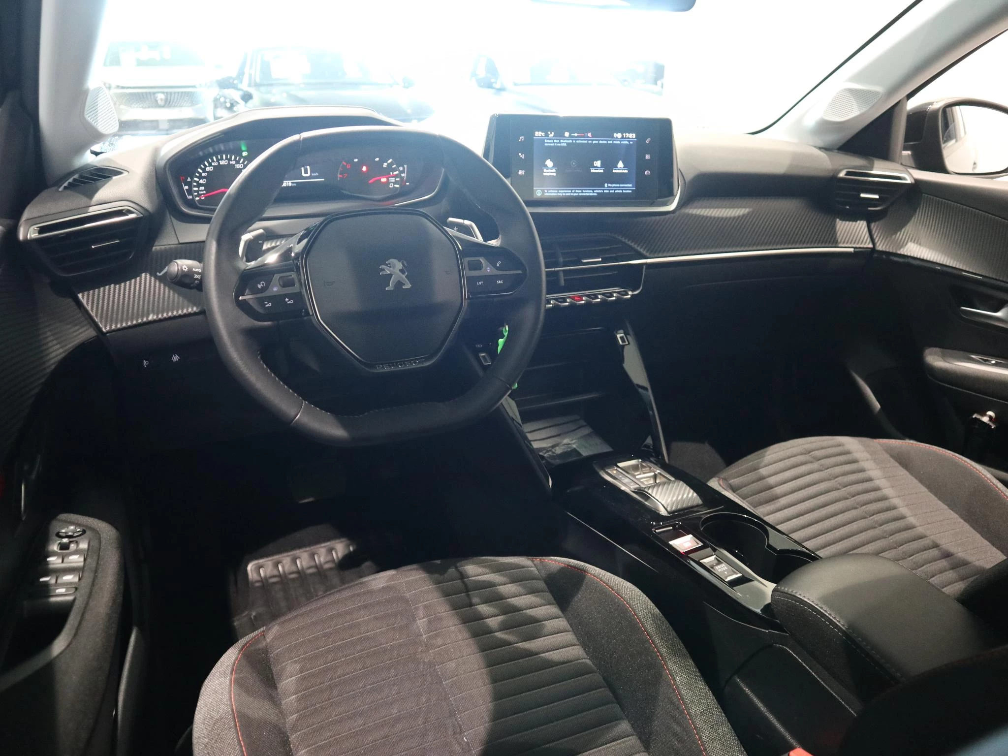 Peugeot-208-image-10