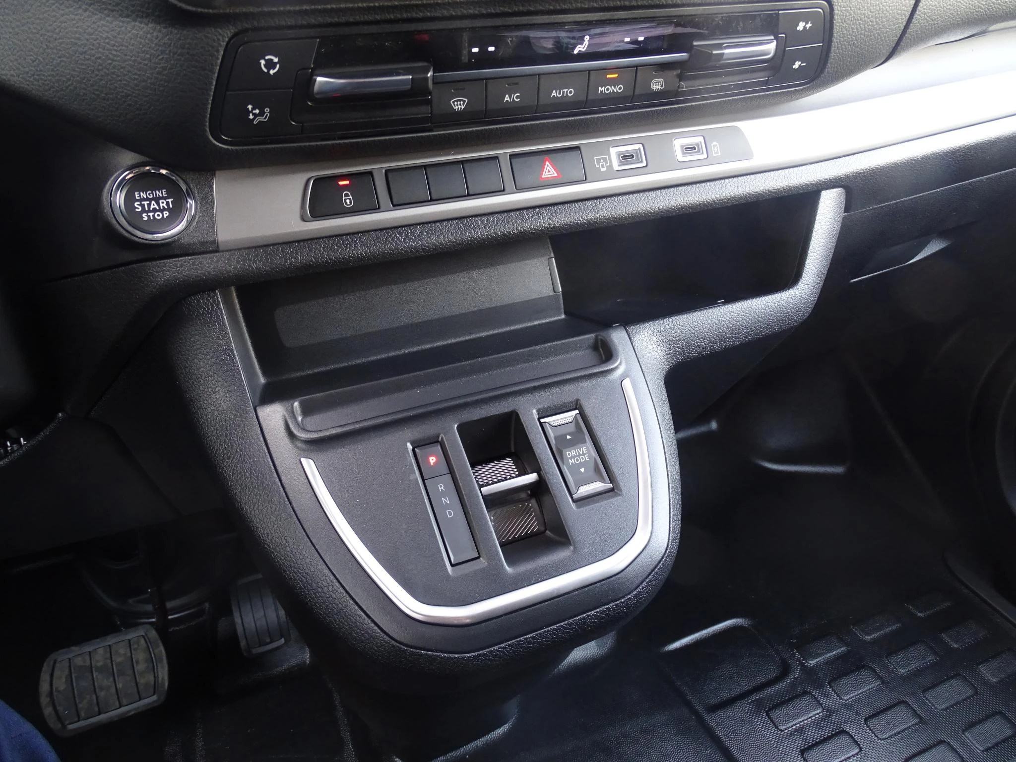 Peugeot-Expert-image-16