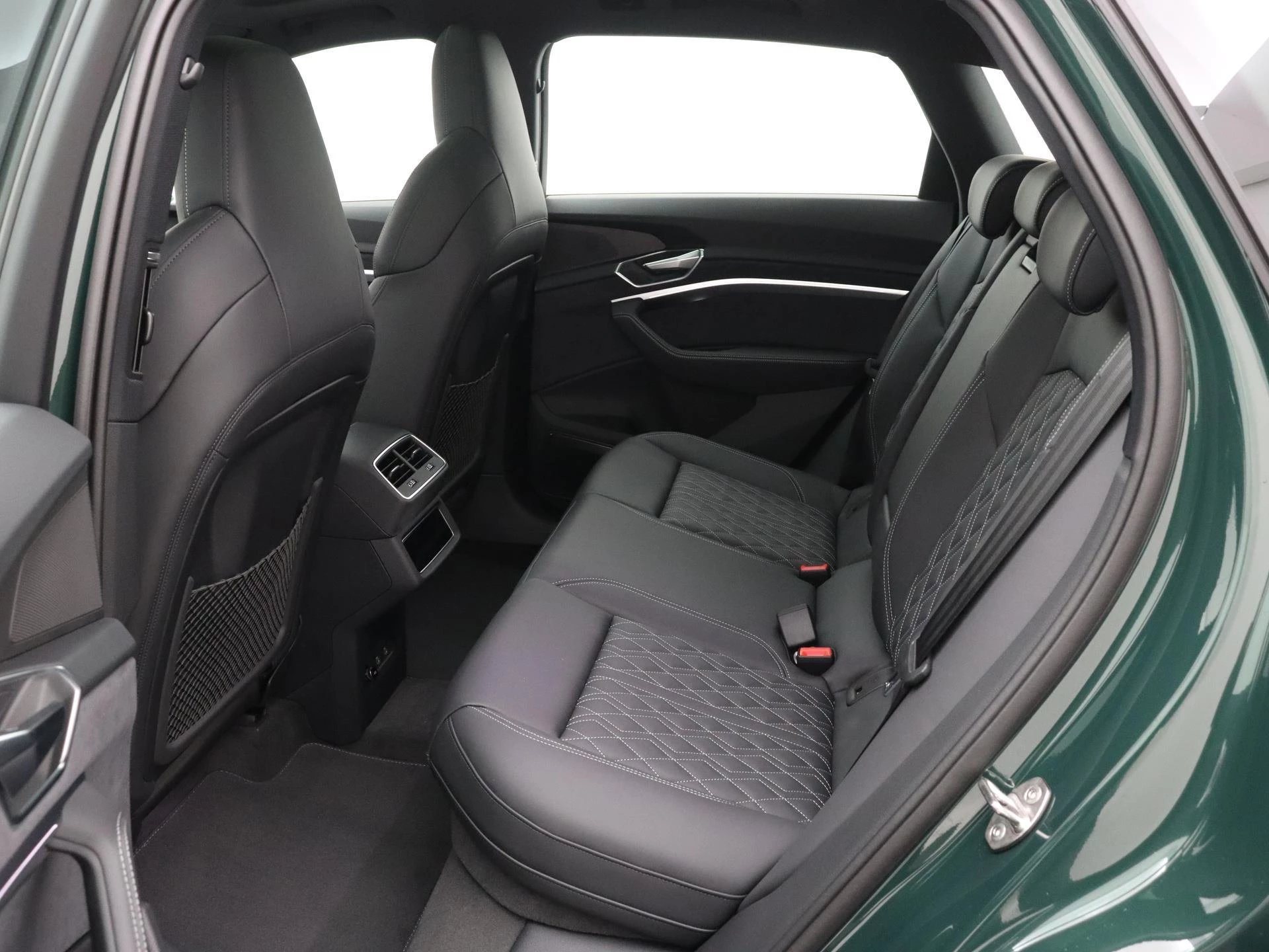 Audi-e-tron-image-30