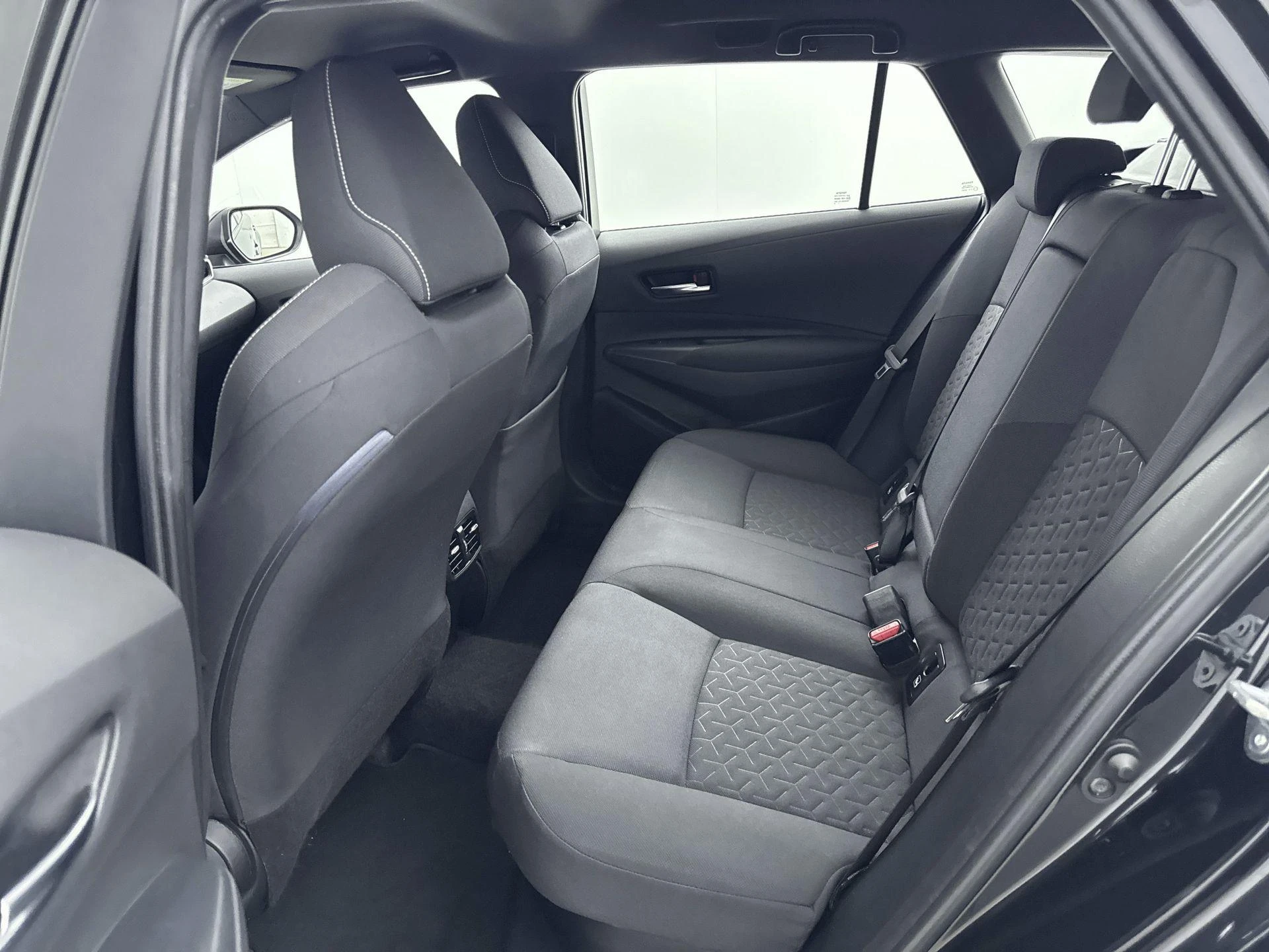 Toyota-Corolla Touring Sports-image-25