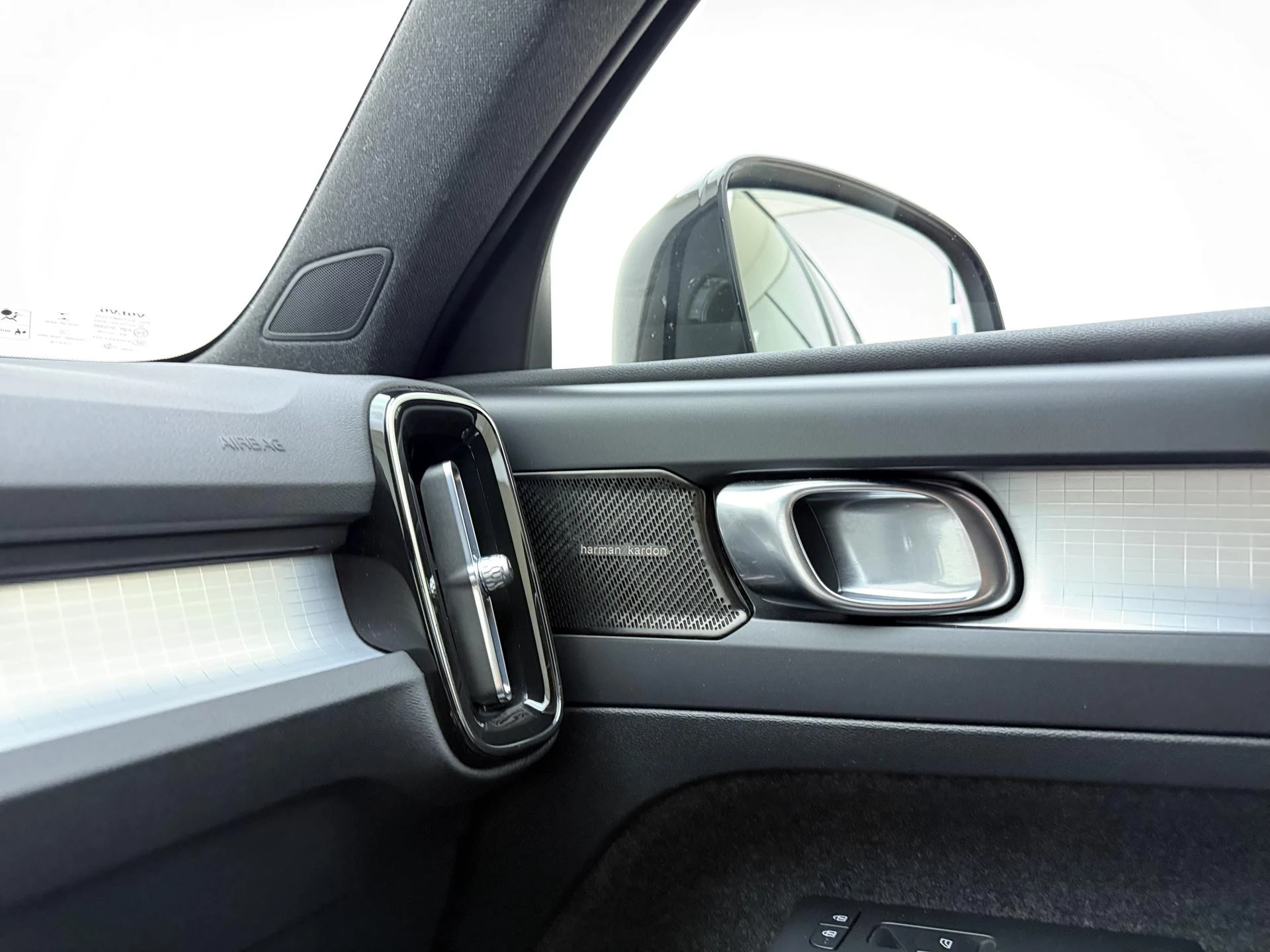 Volvo XC40 1.5 T4 Plug-in hybrid Plus Dark