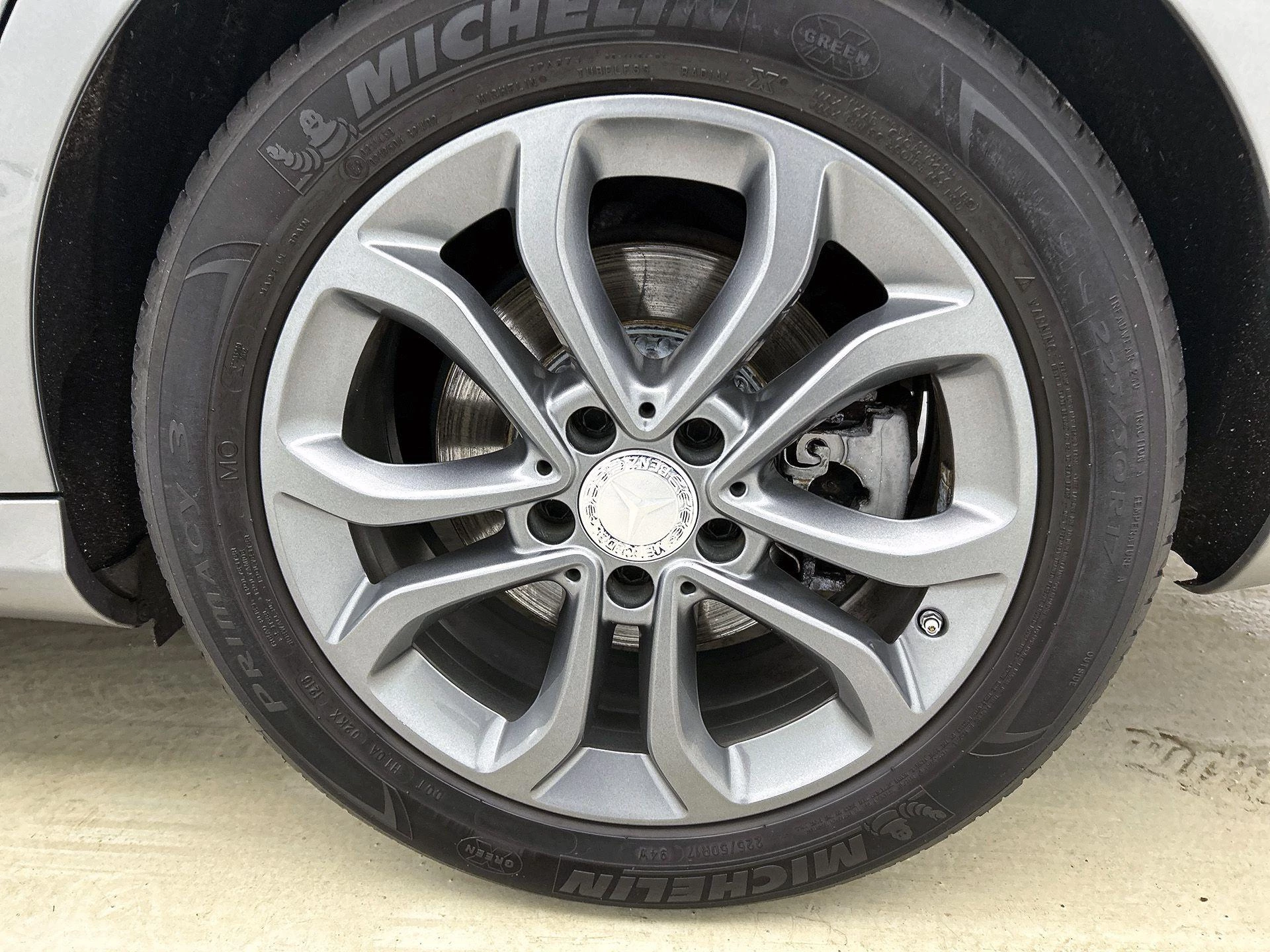 Mercedes-Benz-C-Klasse-image-35