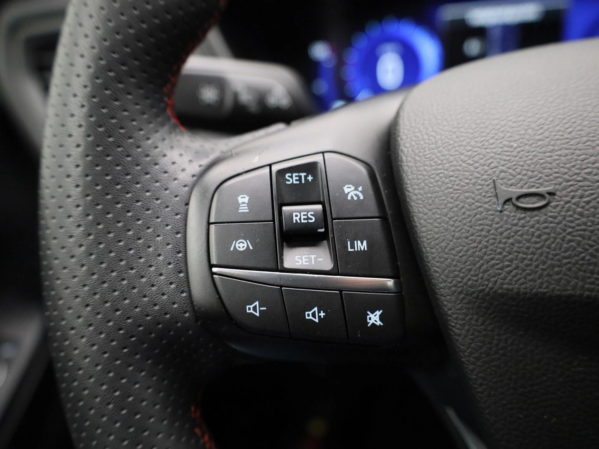 Ford-Kuga-image-18