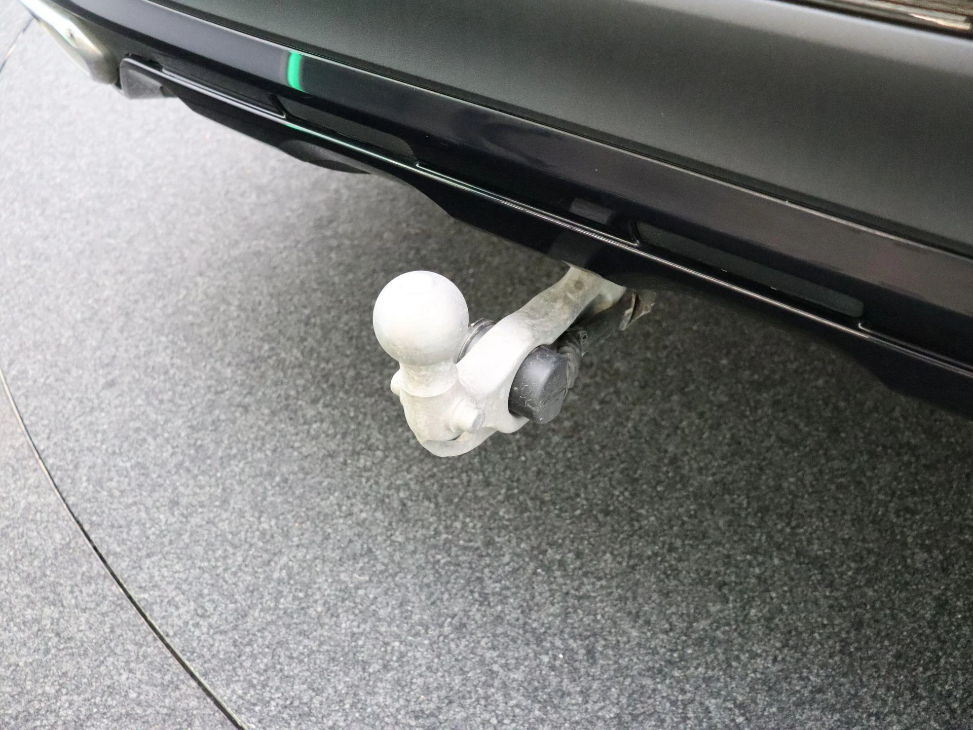 Mercedes-Benz-GLC-image-27