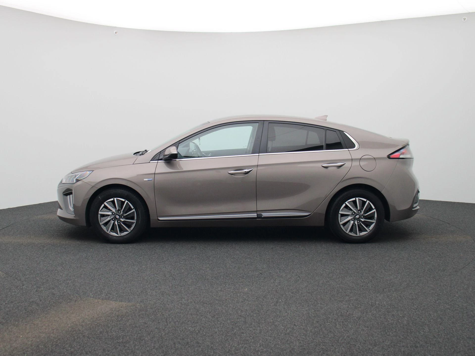 Hyundai-IONIQ-image-5