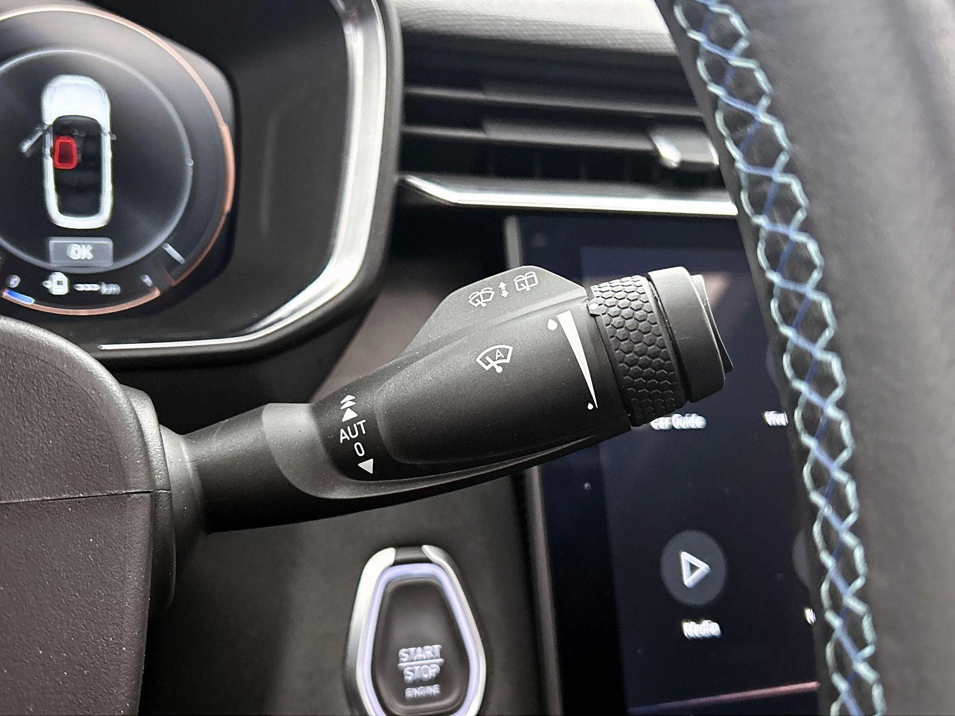 Lynk & Co-01-image-10