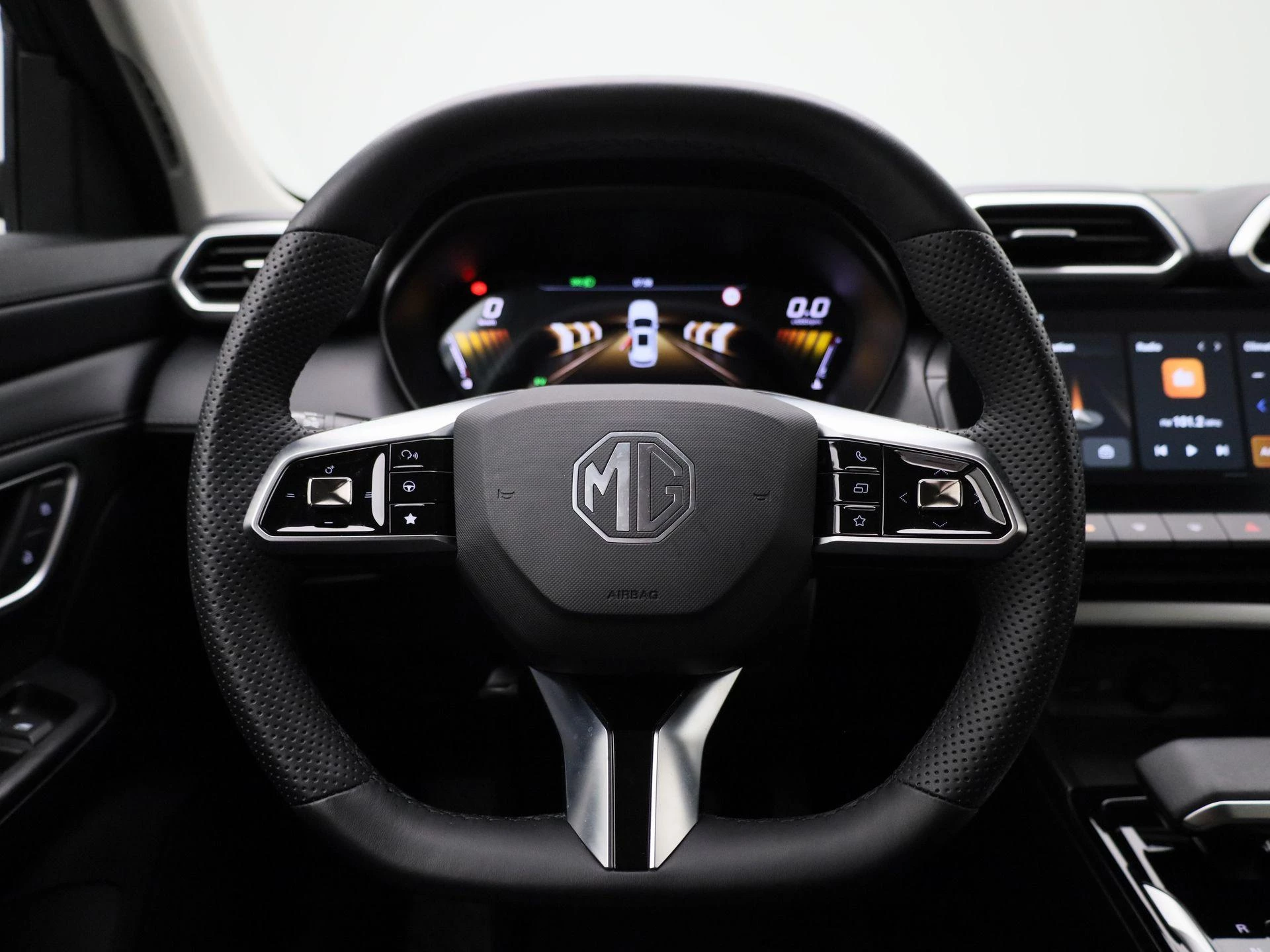 MG ZS
