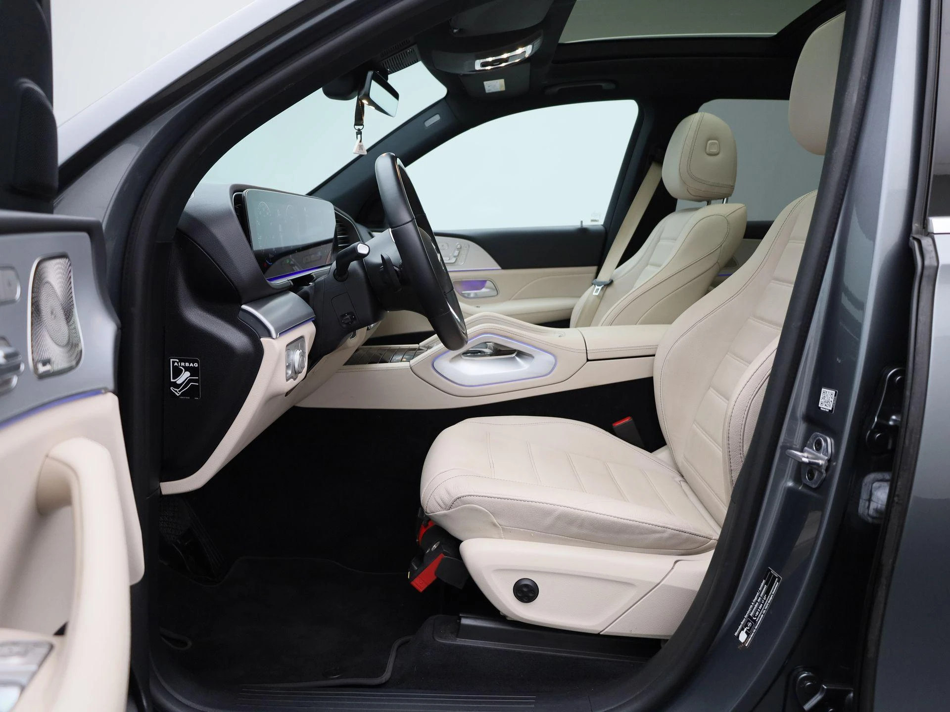Mercedes-Benz-GLE-image-10