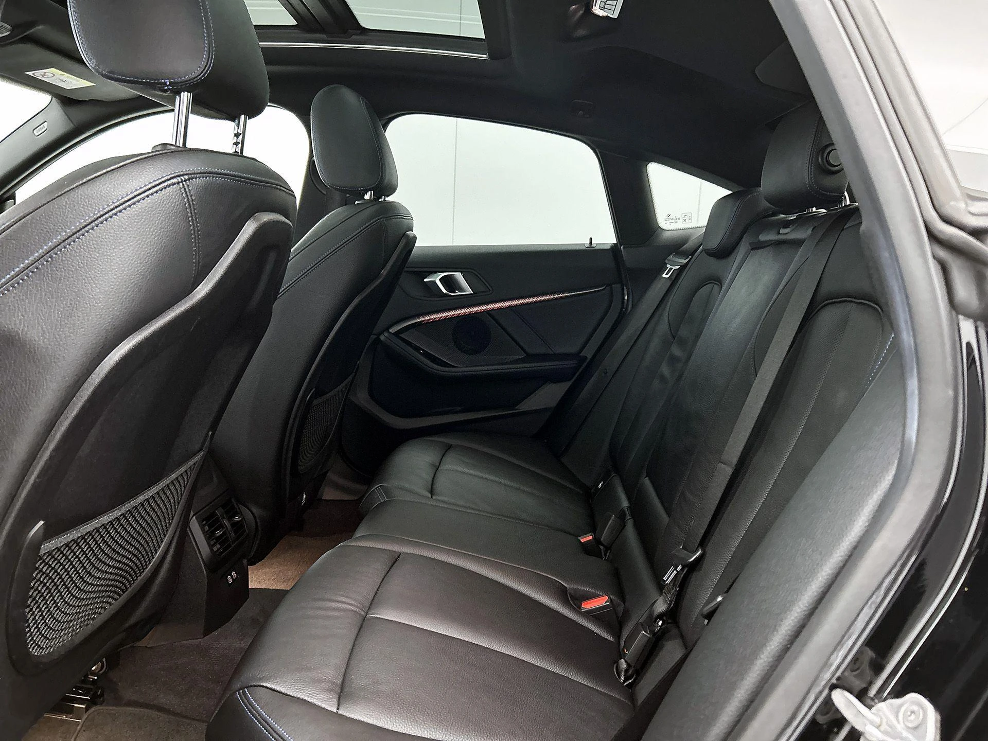 BMW-2 Serie-image-27