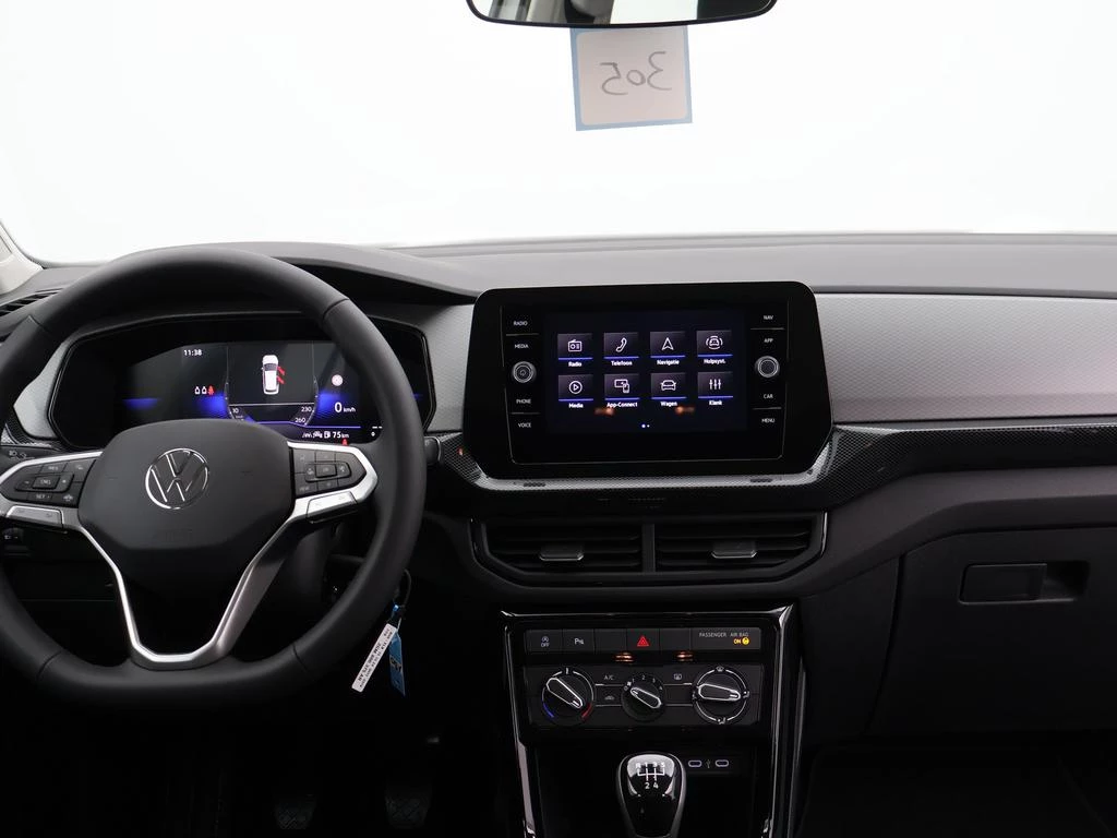 Volkswagen-T-Cross-image-11