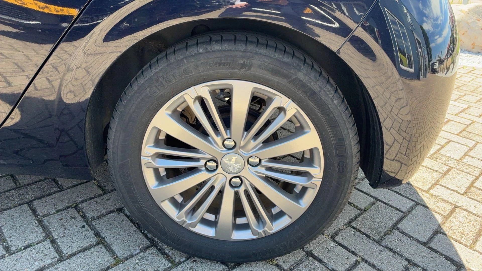 Peugeot 208 1.2 PureTech Blue Lease Executive
