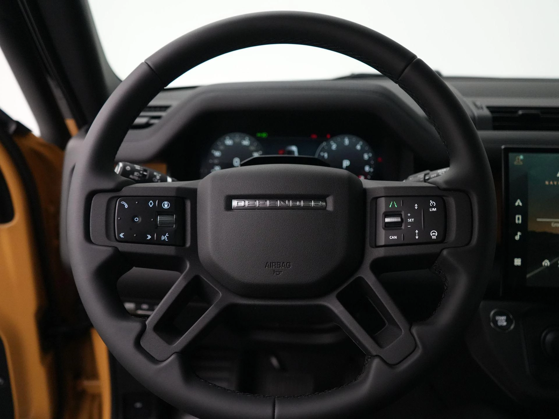 Land Rover-Defender-image-8