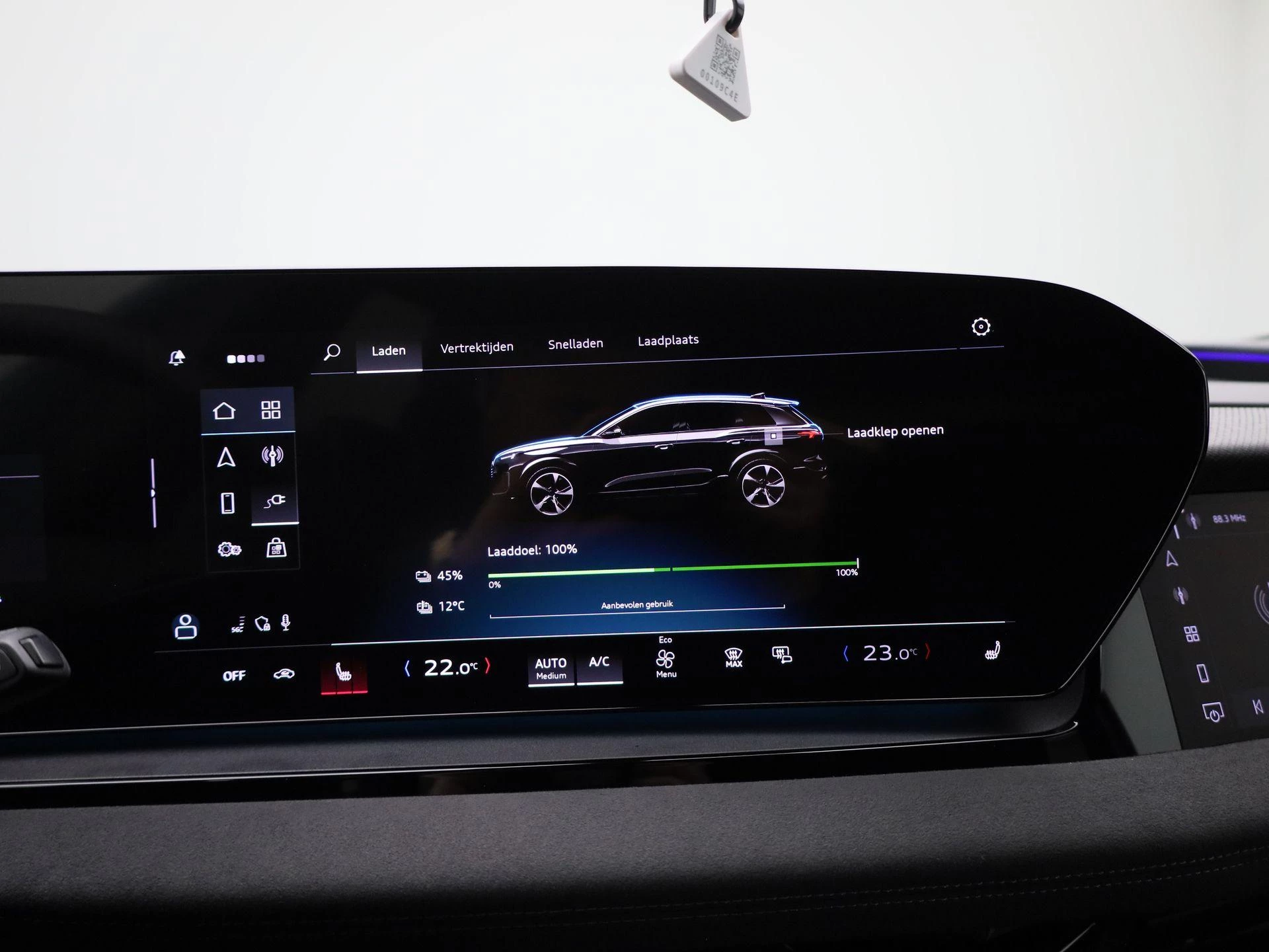 Audi-Q6 e-tron-image-29