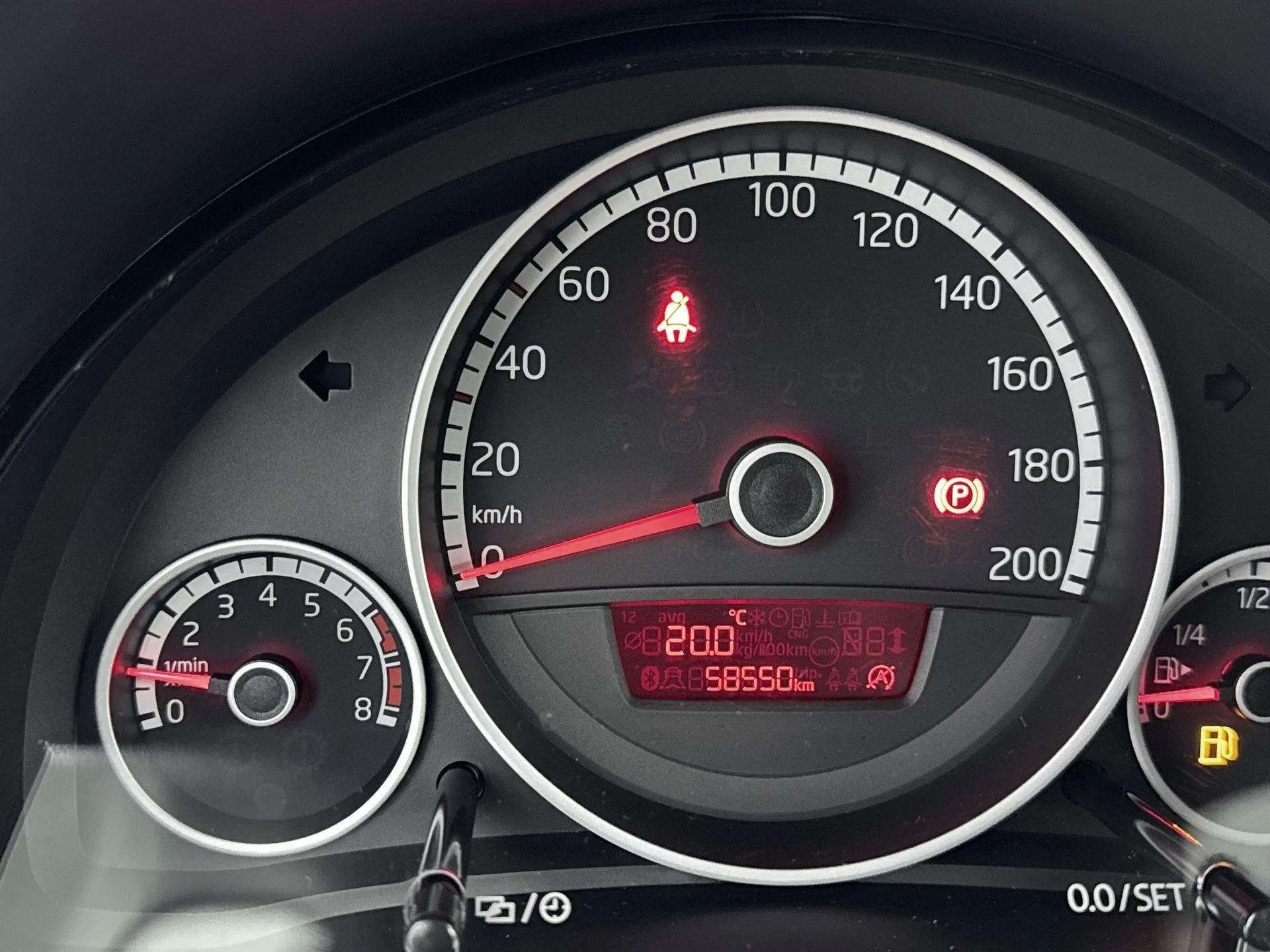 Volkswagen-up!-image-10