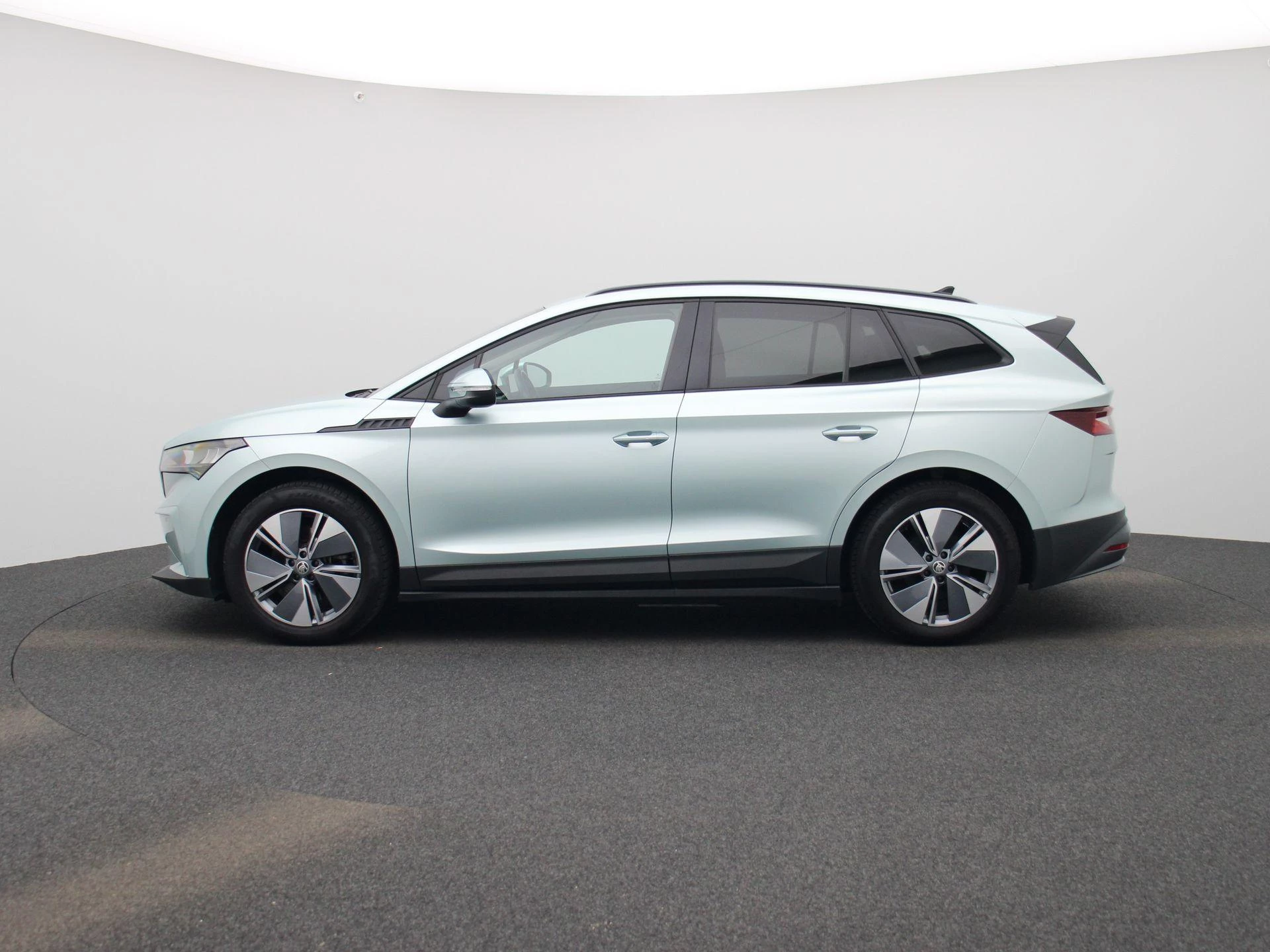 Škoda-Enyaq iV-image-3