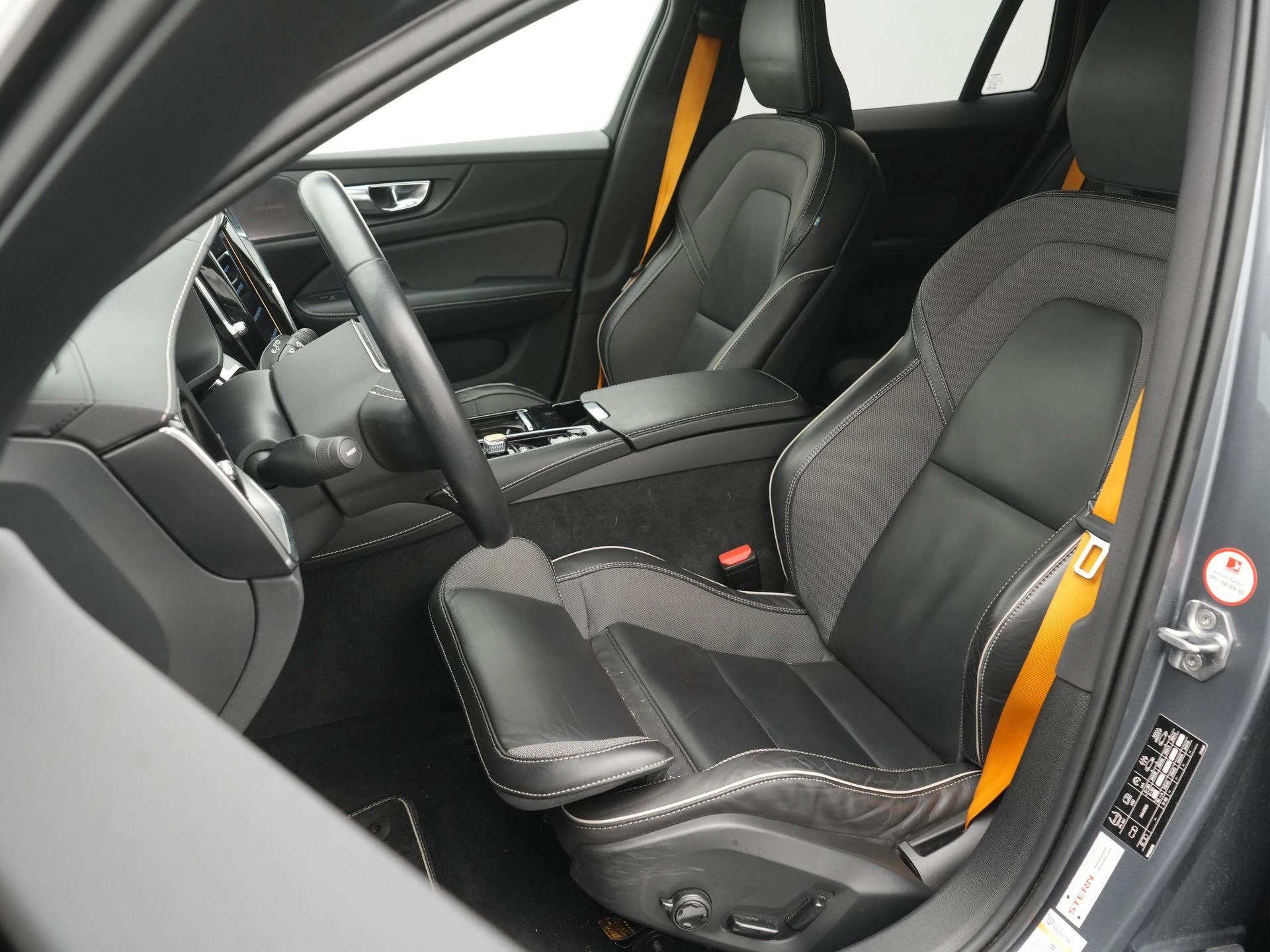Volvo-V60-image-8