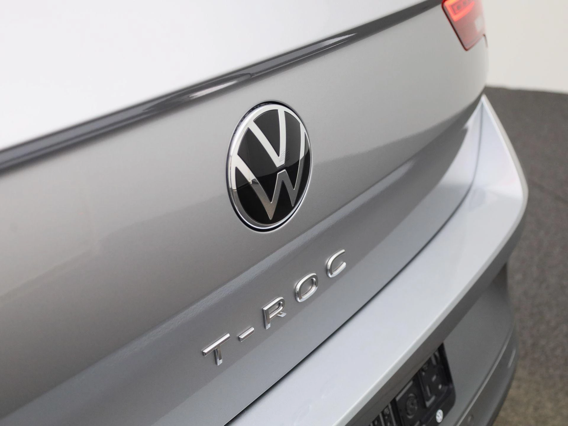 Volkswagen-T-Roc-image-30