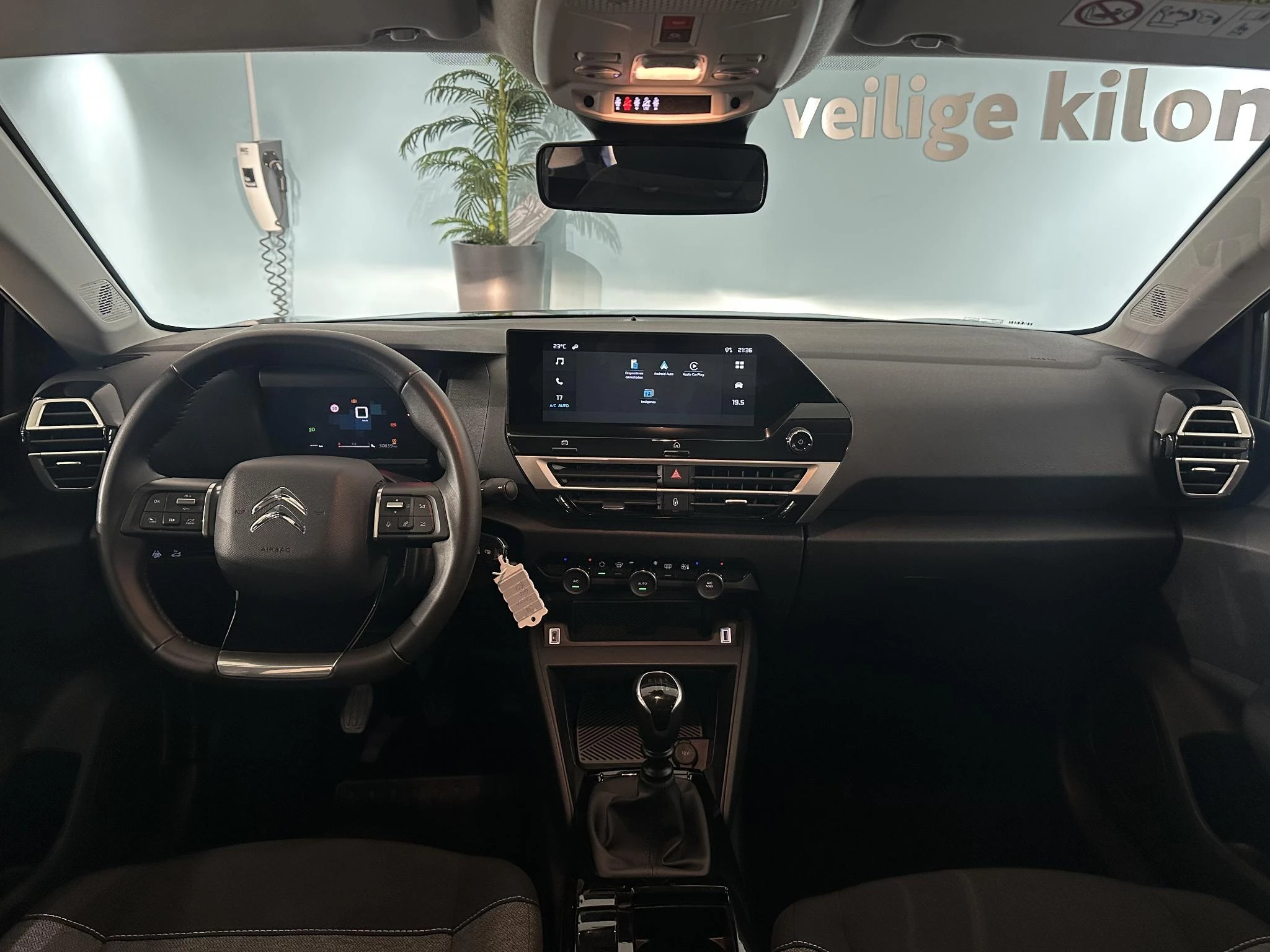 Citroën-C4 X-image-8