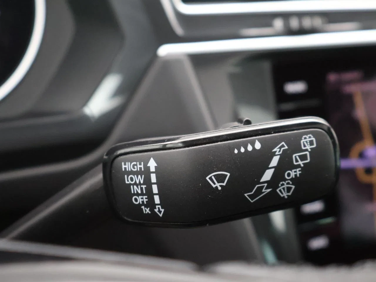 Volkswagen Tiguan Tiguan 1.4TSI 150PK *PANODAK*TREKHAAK*LEDER*PDC*ACC*NAVI*APP-CONNECT*MEMORY SEATS*...*