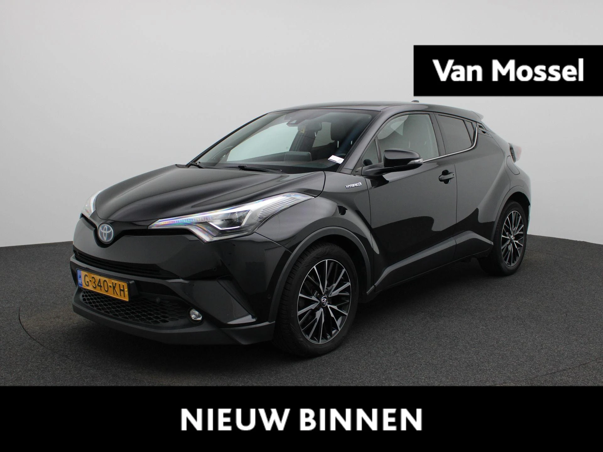 Toyota-C-HR-image-0