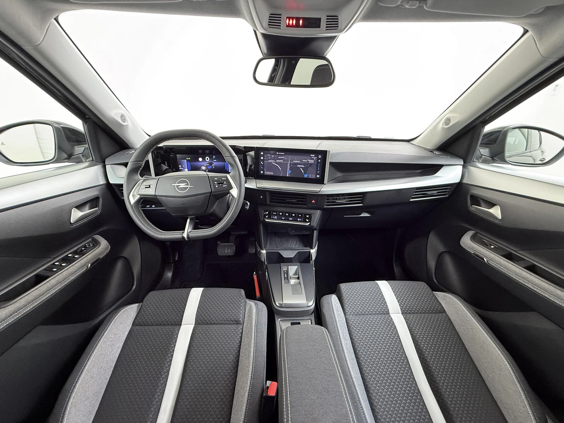 Opel-Frontera-image-22