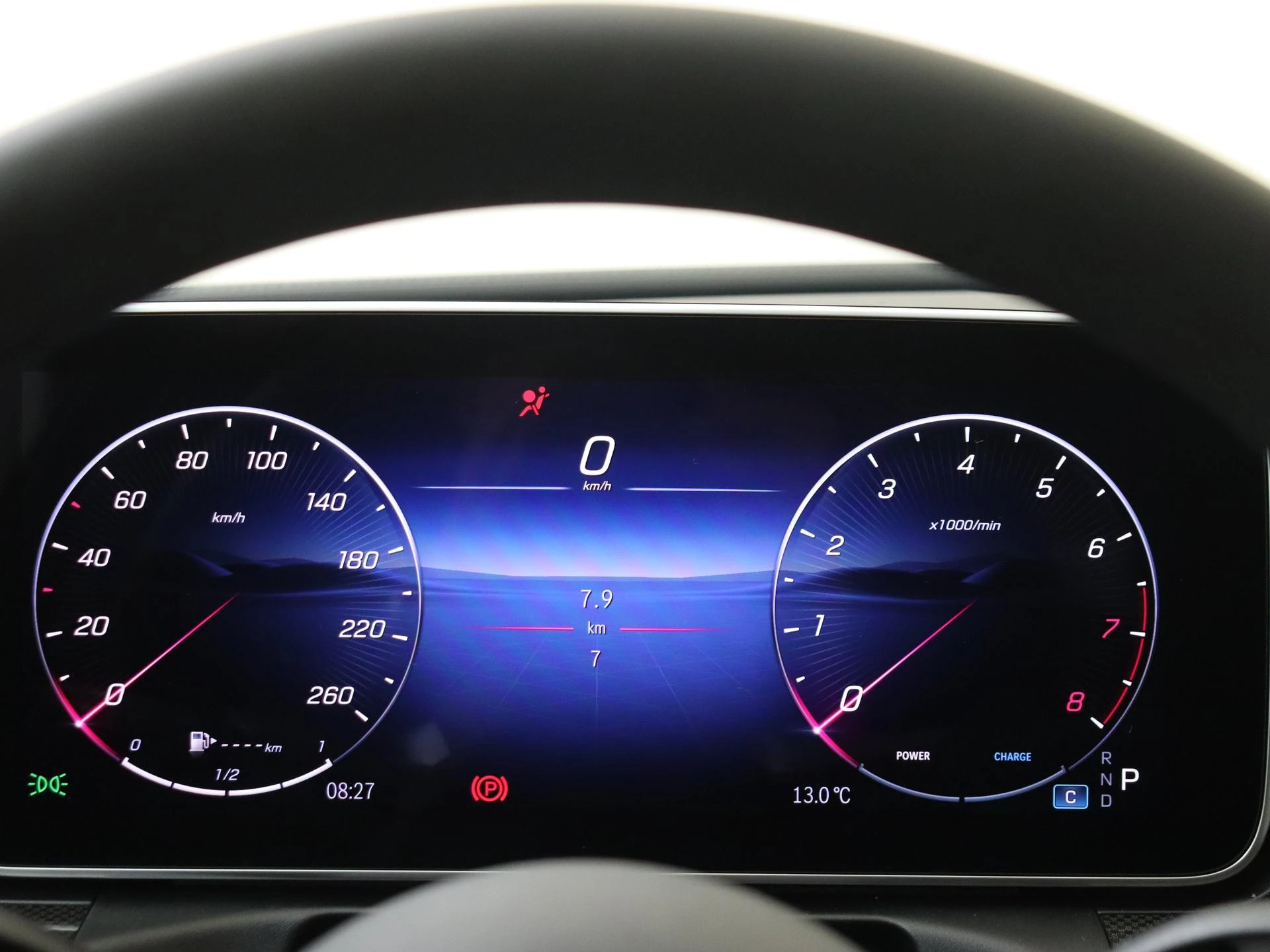 Mercedes-Benz-C-Klasse-image-14