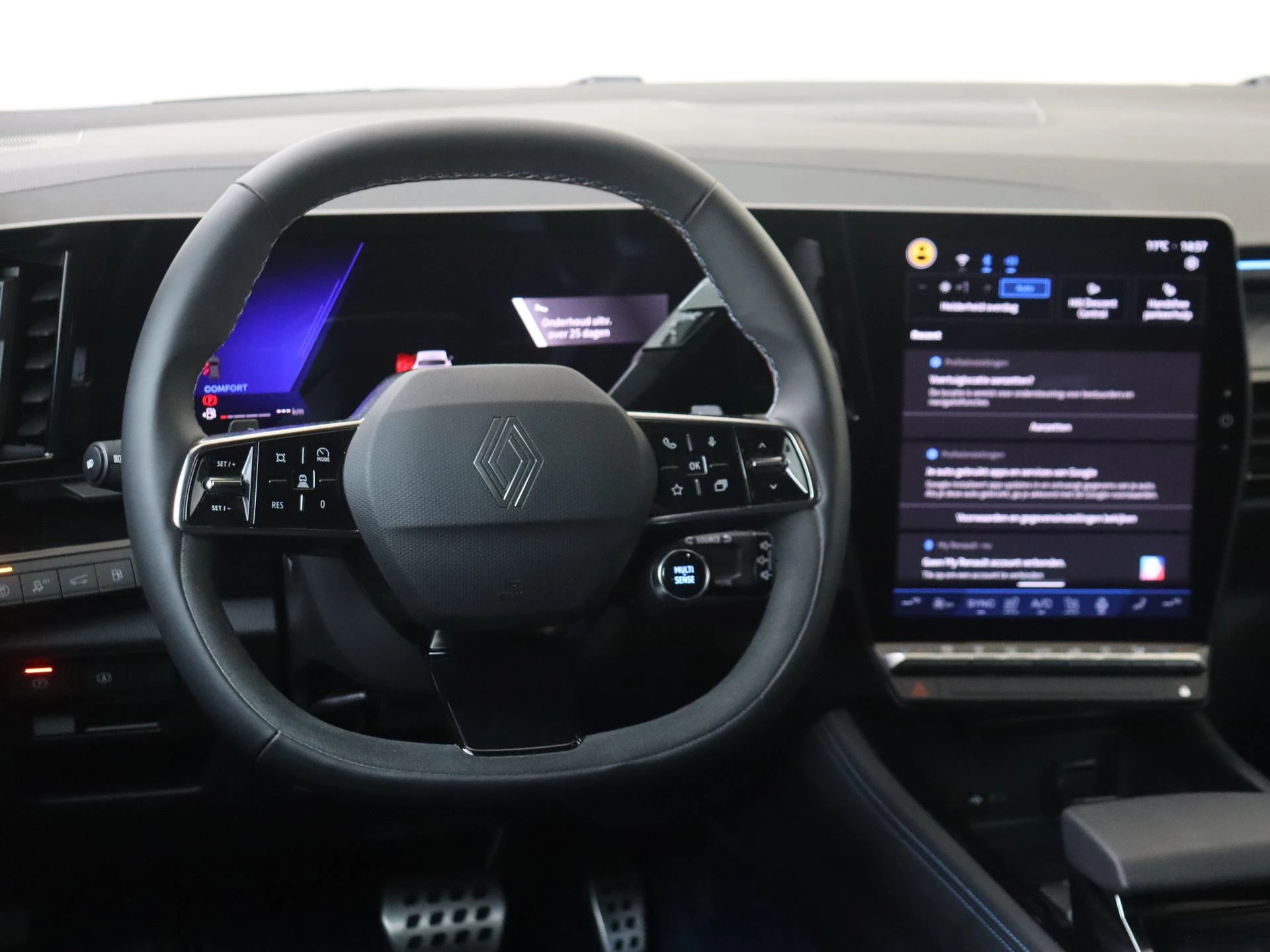 Renault-Rafale-image-13