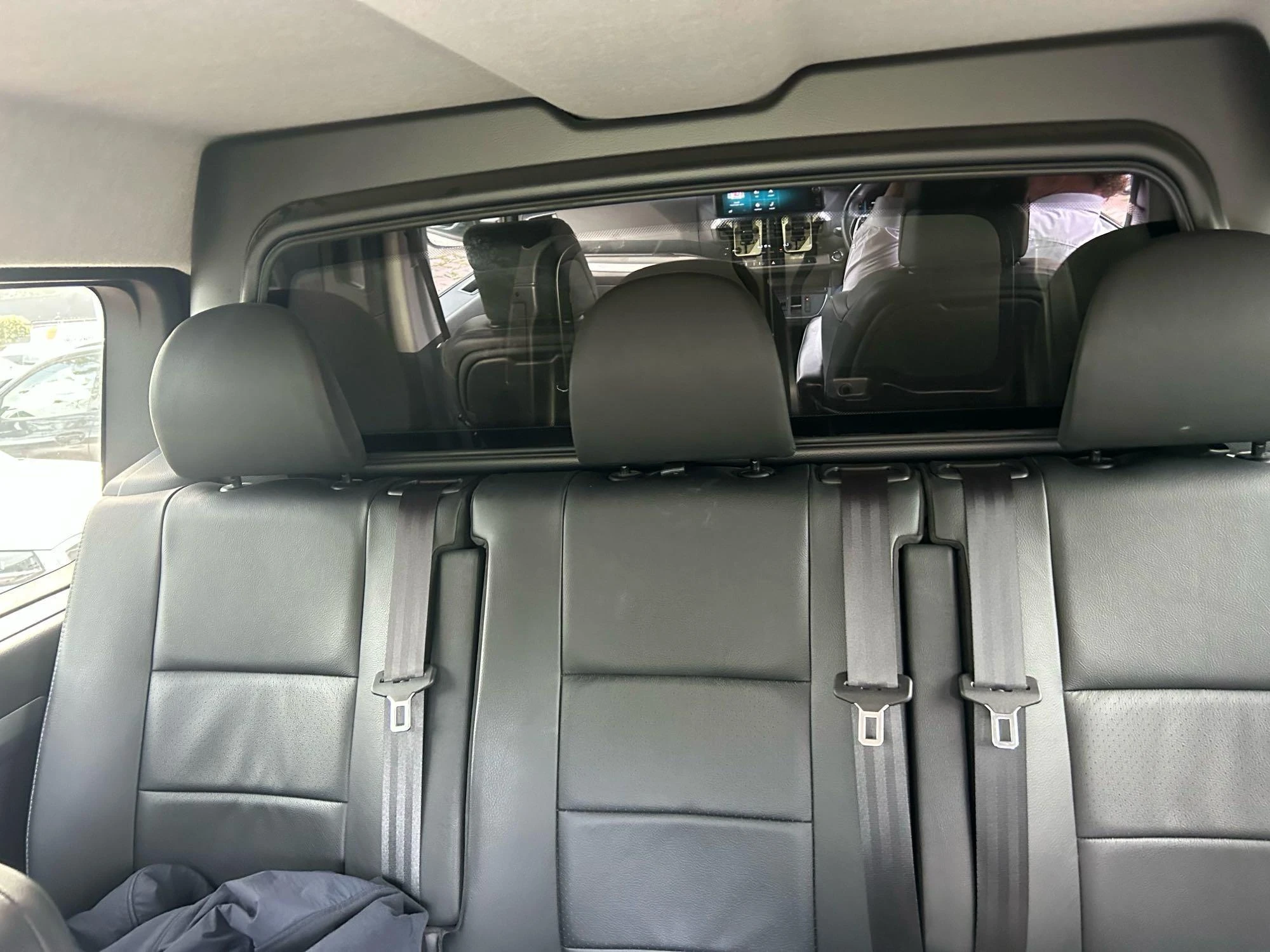 Opel-Vivaro-image-19