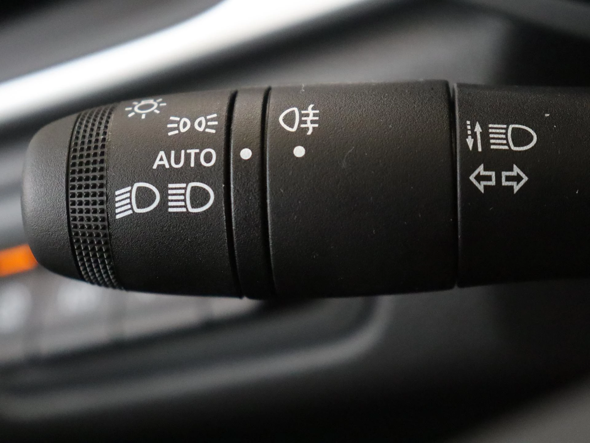Renault-Captur-image-19