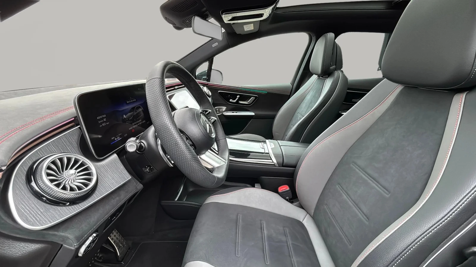 Mercedes-Benz-EQE-image-11