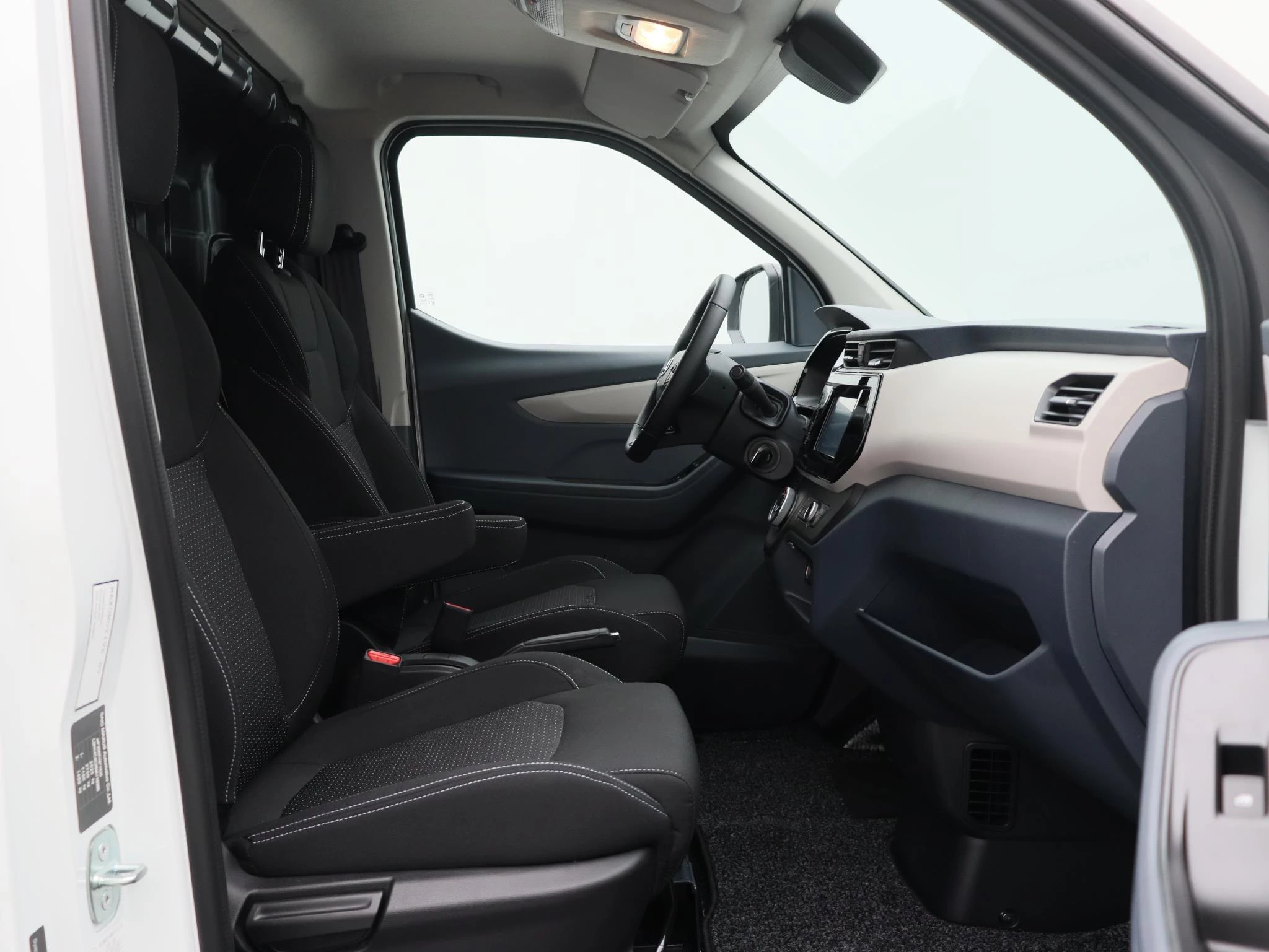 Maxus-eDeliver3-image-19