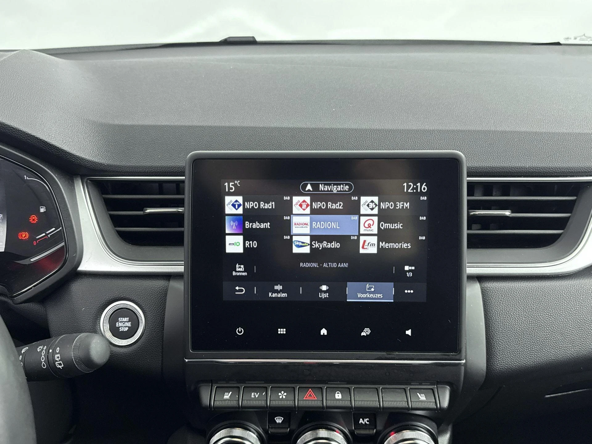 Renault-Captur-image-6