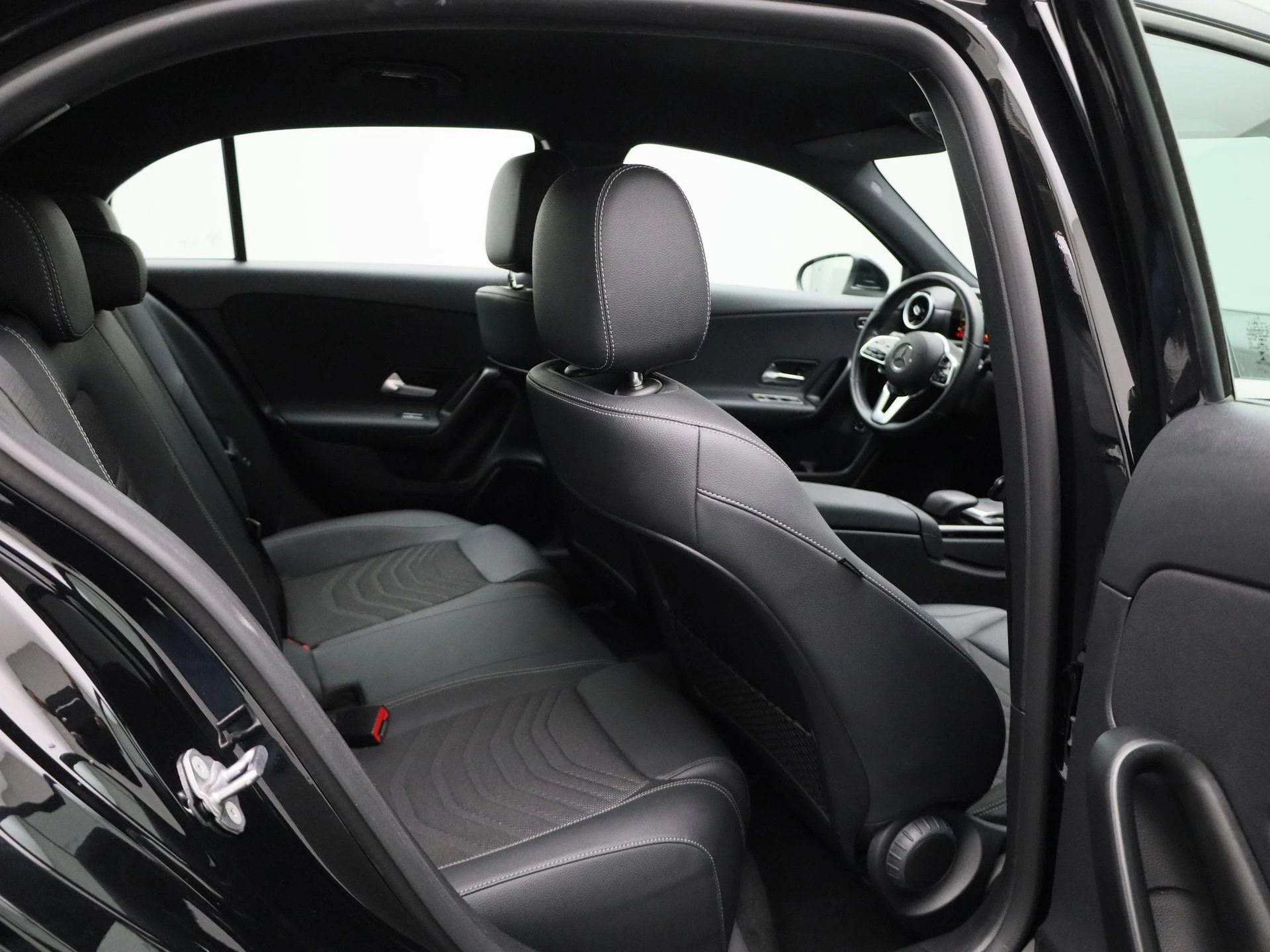 Mercedes-Benz A-Klasse 250 e Business Line