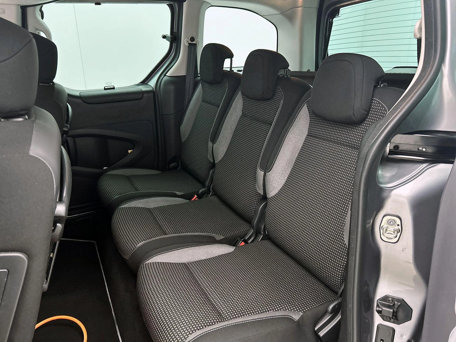 Peugeot e-Partner Tepee Electric Allure