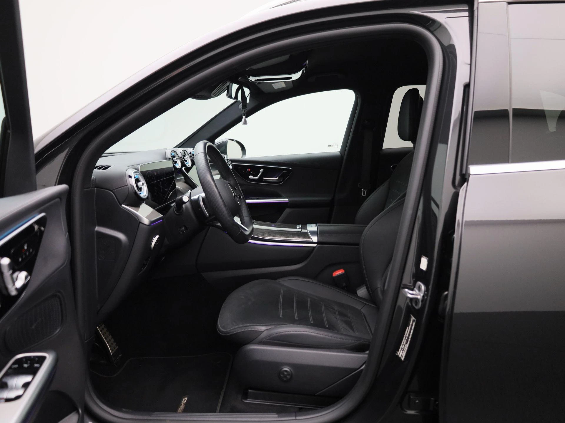 Mercedes-Benz-GLC-image-8