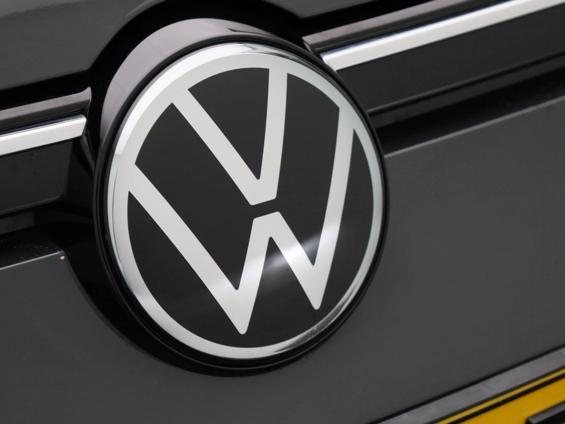 Volkswagen-Golf-image-29