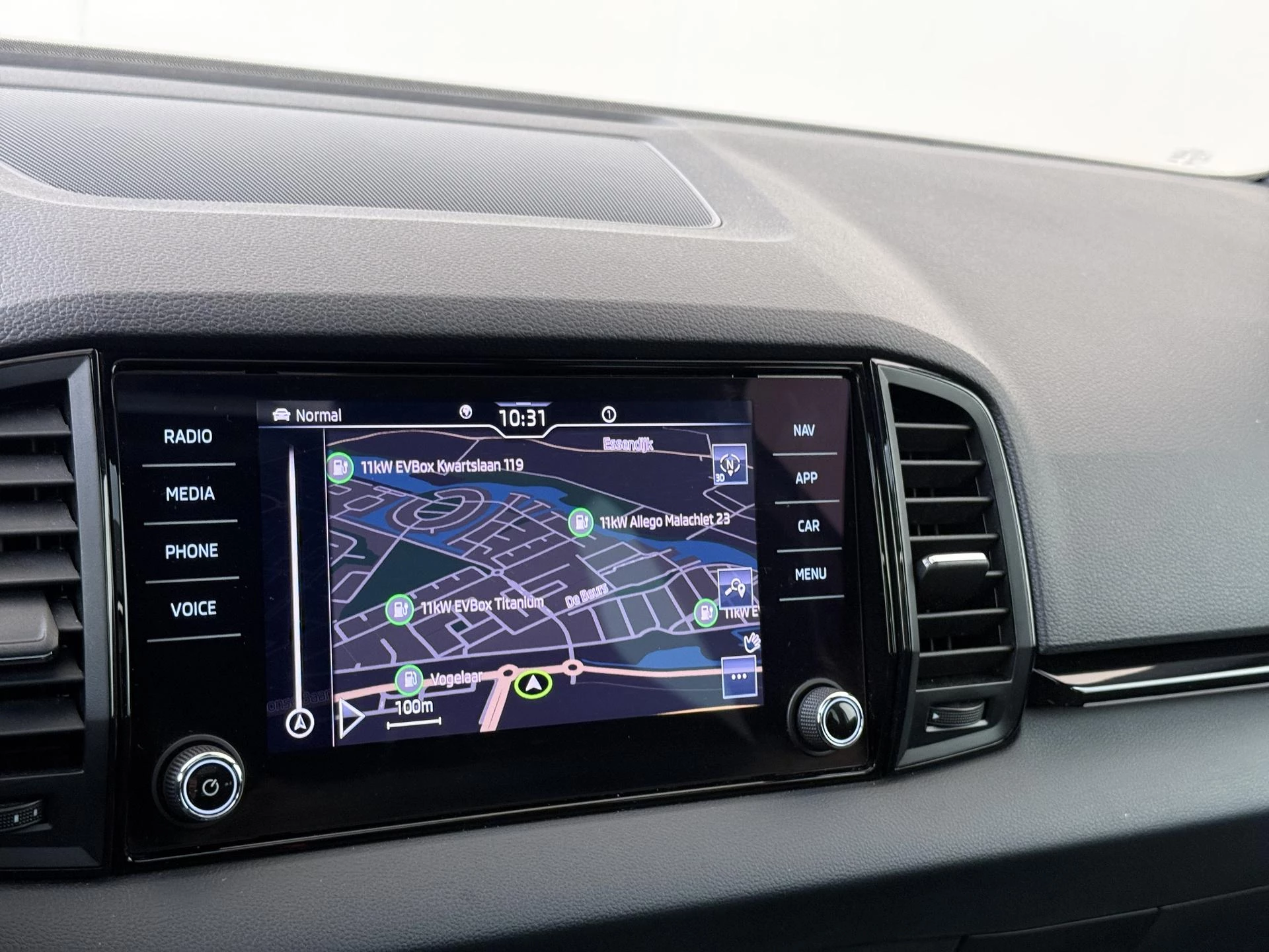 Škoda-Karoq-image-16