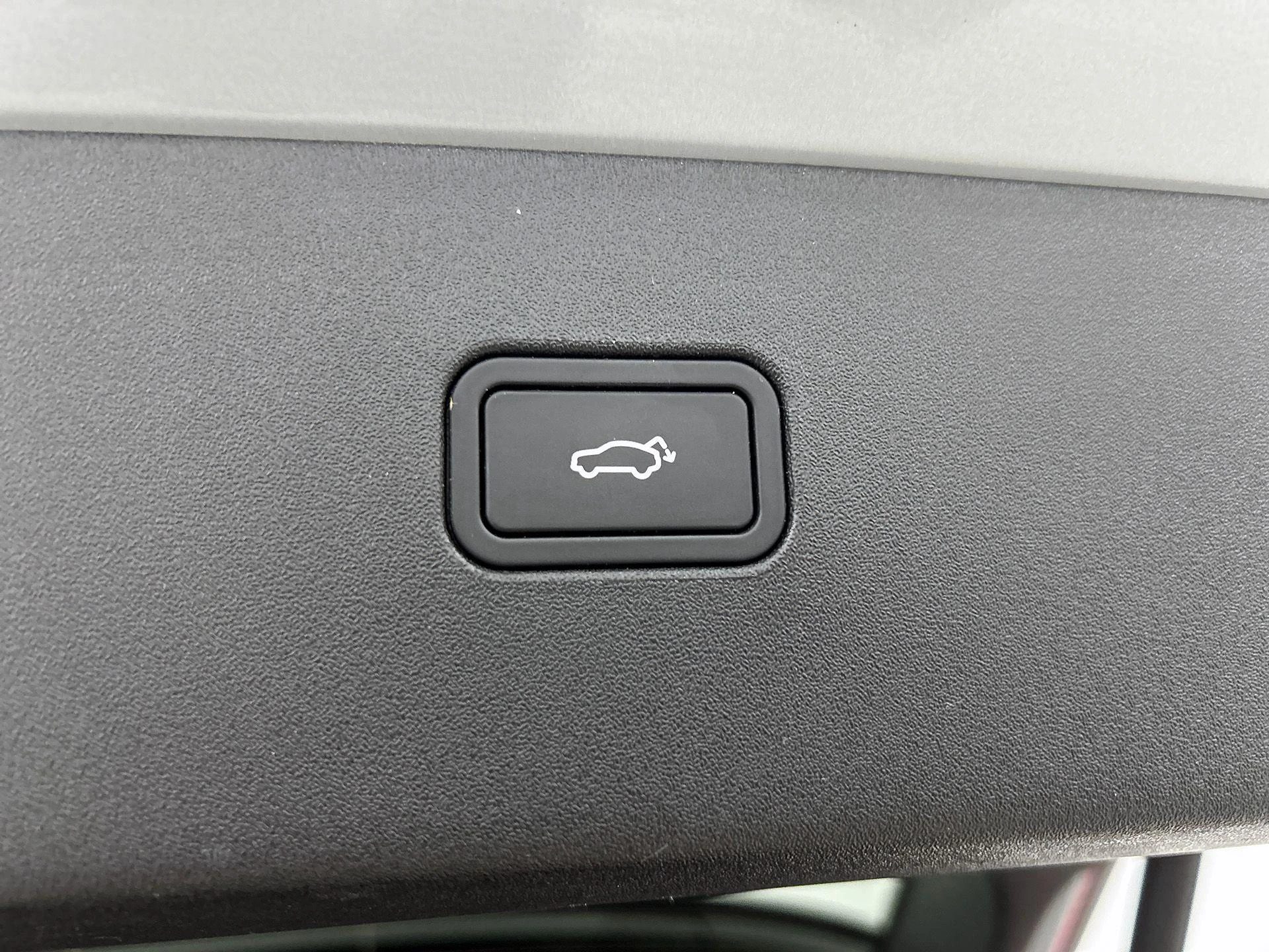 Volvo-EX30-image-30