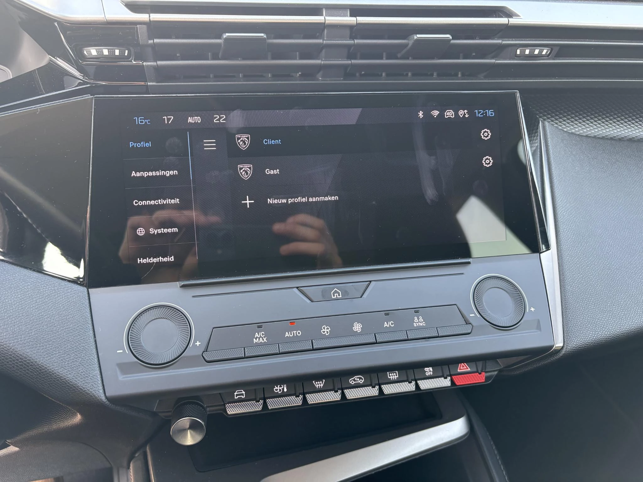 Peugeot-308-image-13