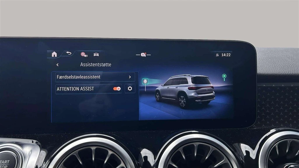 Mercedes-Benz-EQB-image-17