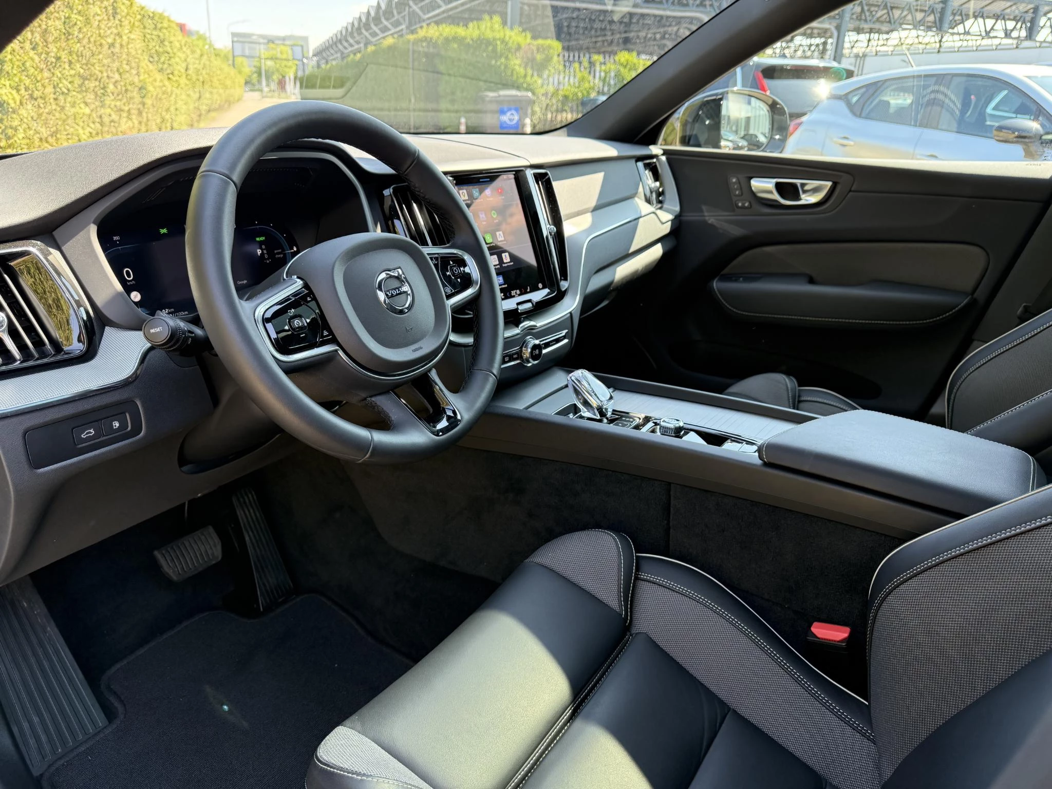 Volvo XC60 T6 Plug-in Hybrid AWD Plus Black Edition