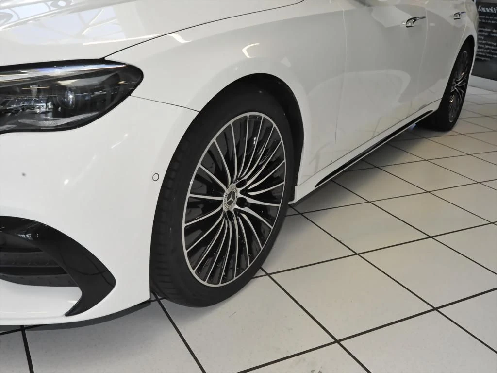 Mercedes-Benz-E-Klasse 220-image-6