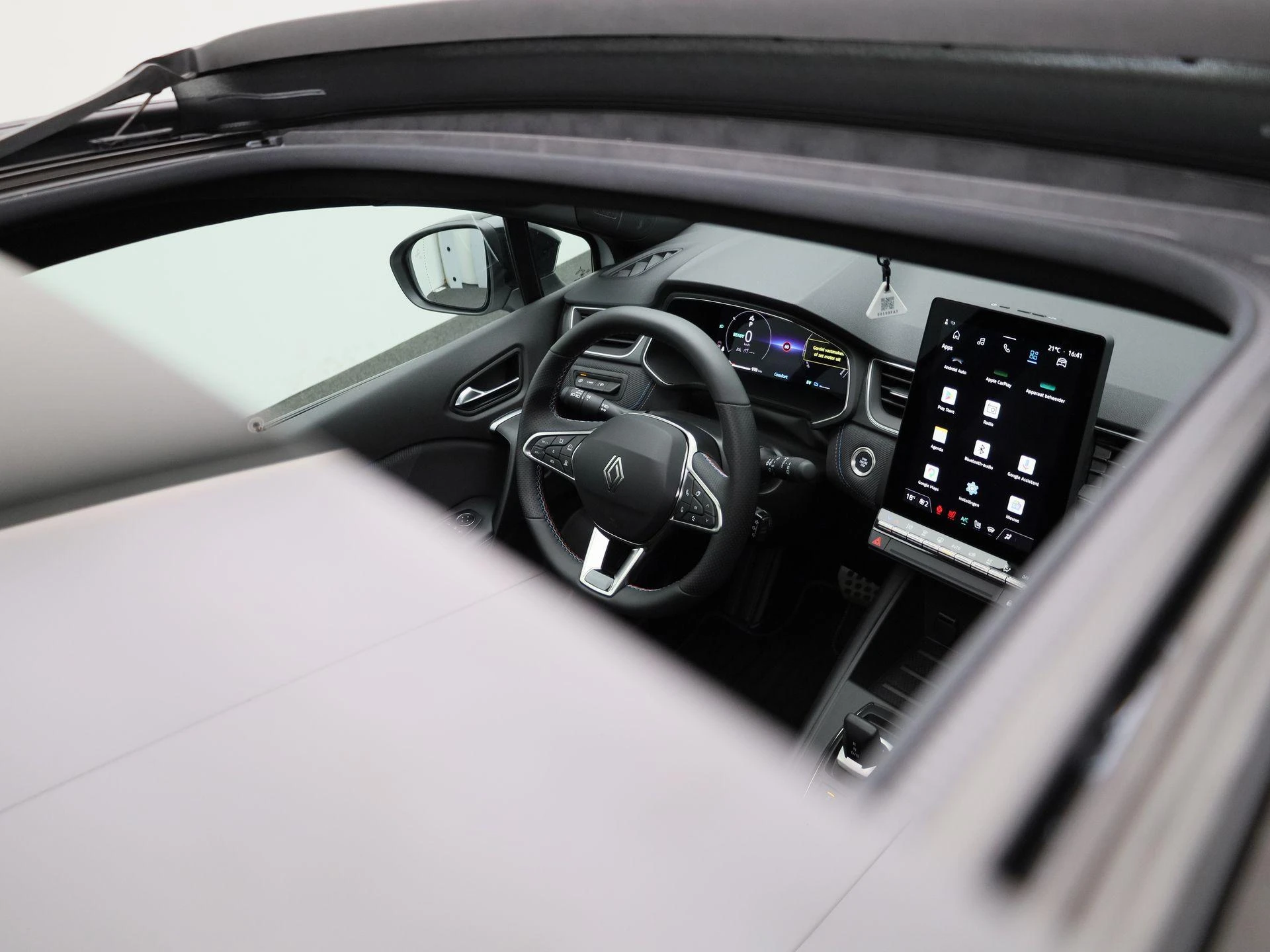 Renault-Captur-image-40