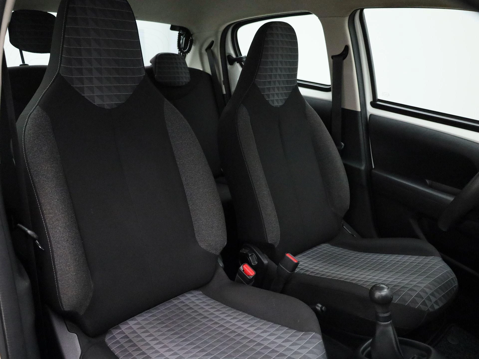 Peugeot-108-image-27