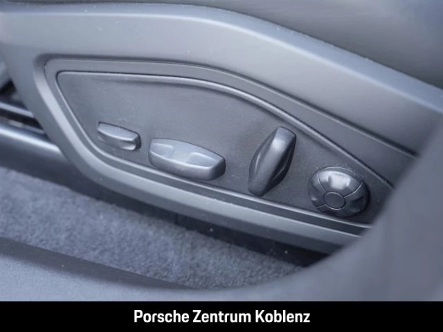 Porsche Taycan 4 Cross Turismo s