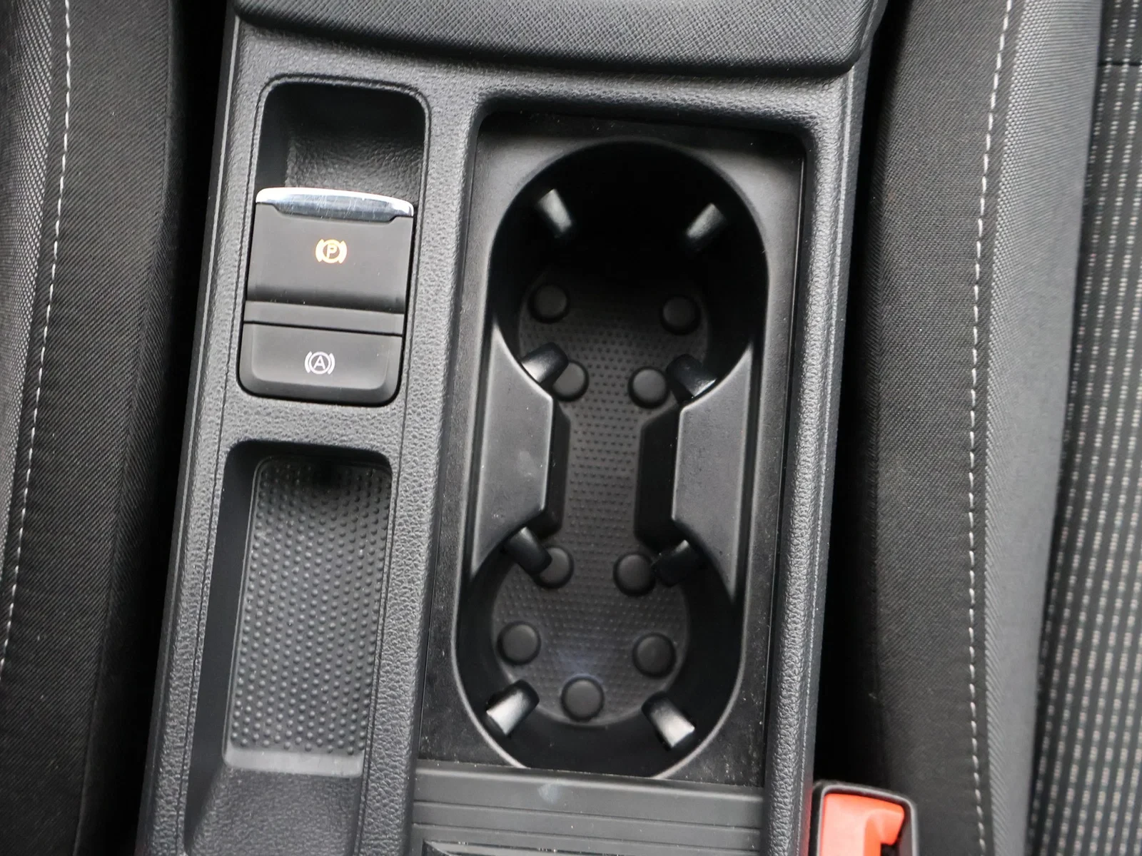 Škoda Octavia Combi Octavia 1.0TSI Ambition *TREKHAAK*CAMERA*PDC*CRUISE CONTROL*VIRTUAL COCKPIT*NAVI*SFEERVERLICHTING*AP