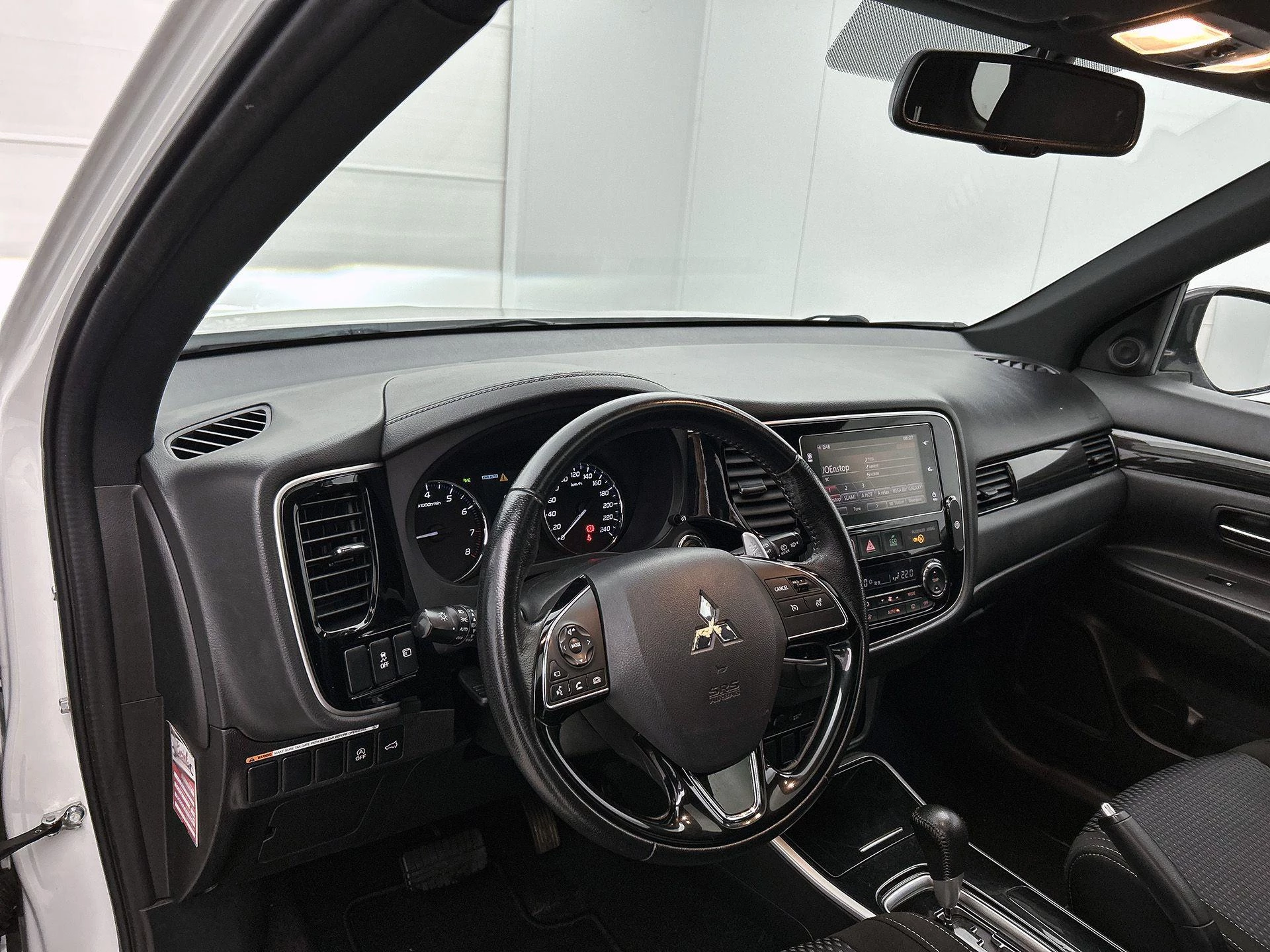 Mitsubishi-Outlander-image-19
