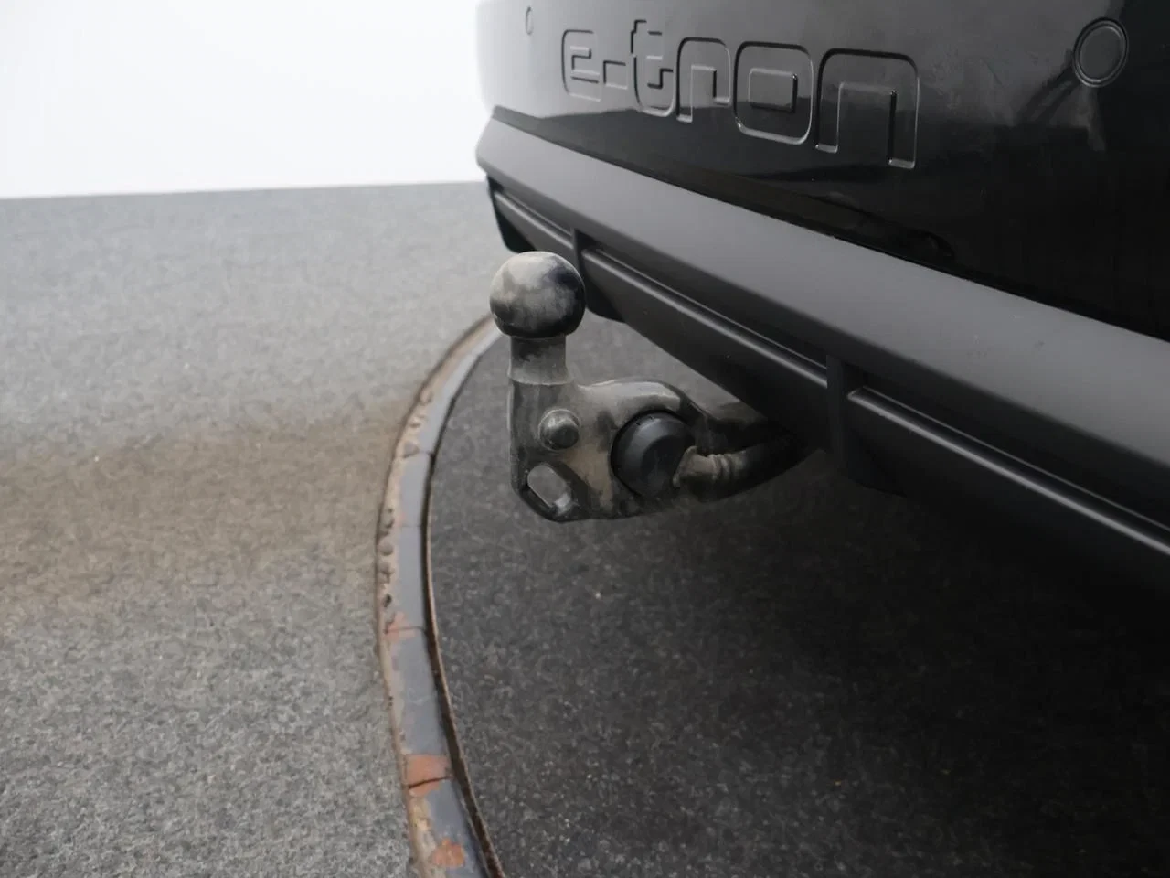 Audi-Q4 e-tron-image-8
