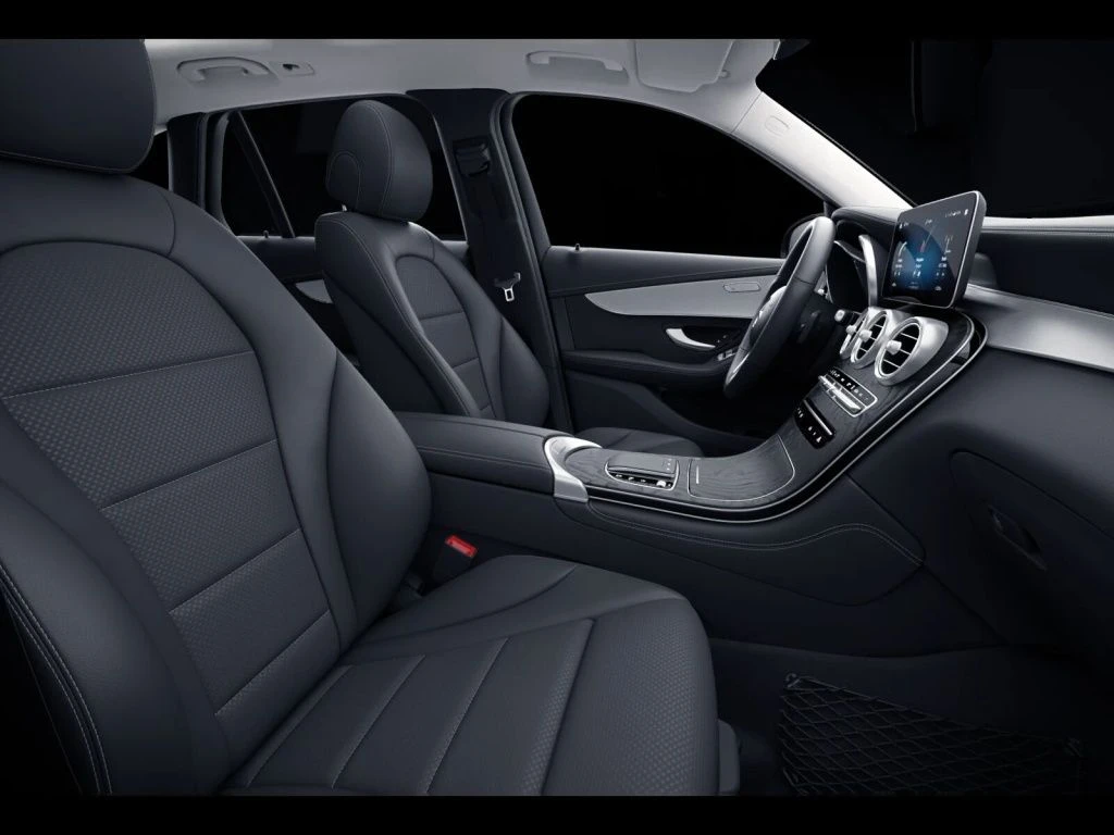 Mercedes-Benz-GLC 300 e-image-9